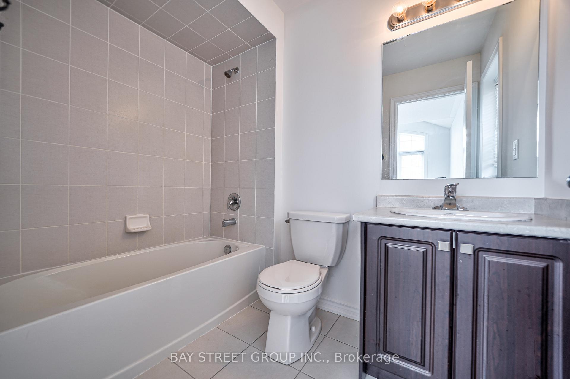 Photo 38 of 10 Rugman Crescent, Springwater, Minesing — HOMEH