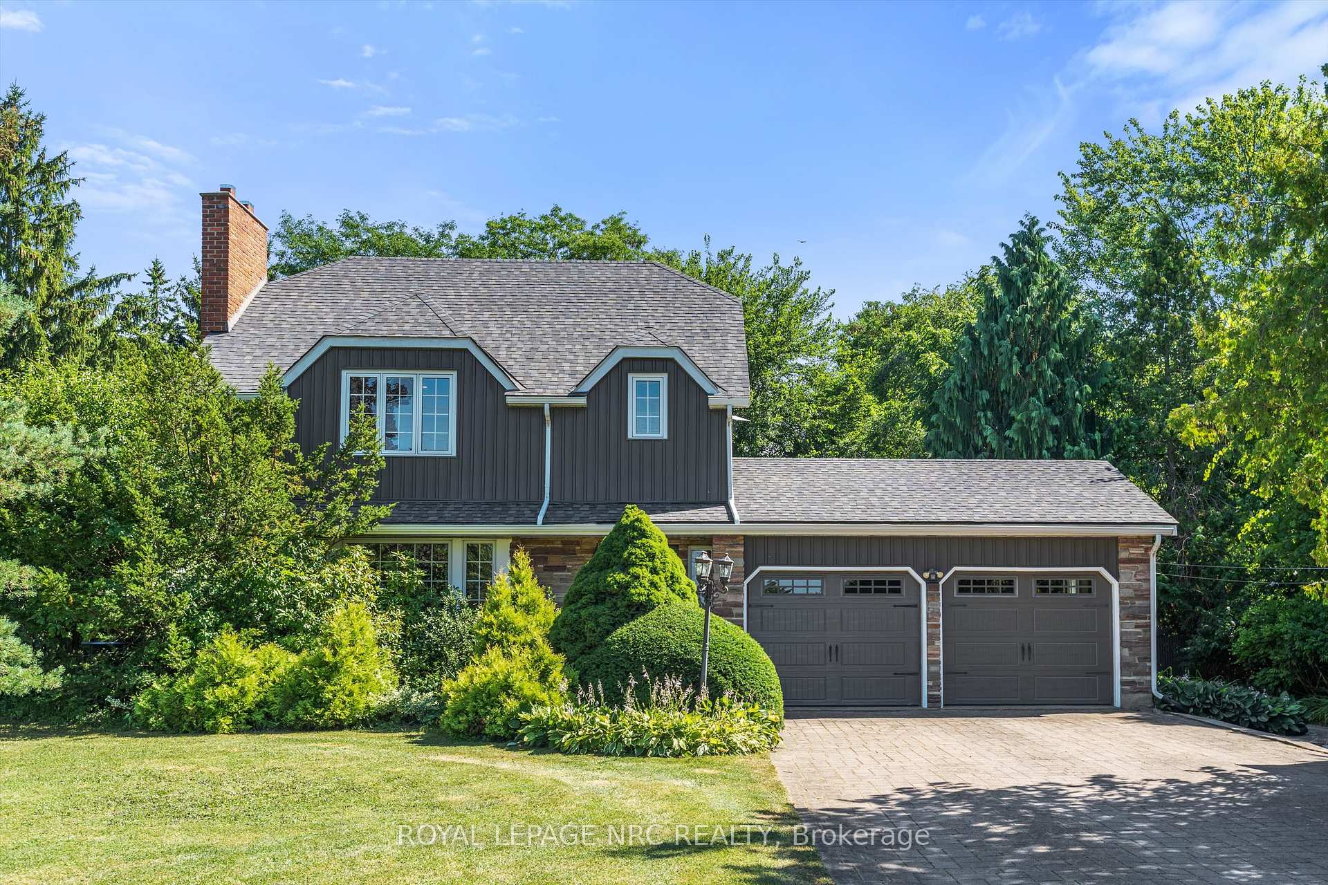 Photo 1 of 1458 Eighth Avenue, St. Catharines, Rural Eighth — HOMEH