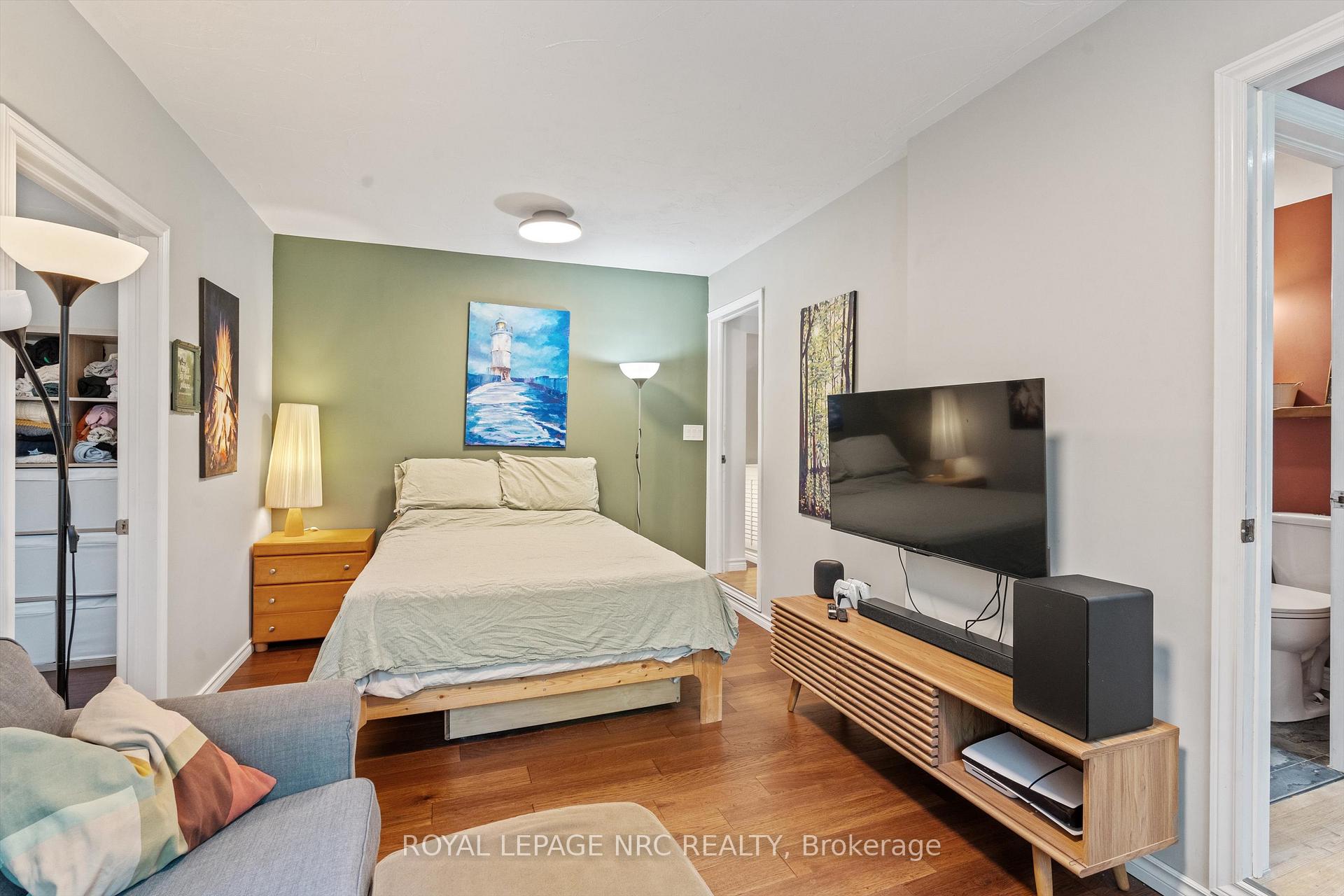 Photo 16 of 1458 Eighth Avenue, St. Catharines, Rural Eighth — HOMEH
