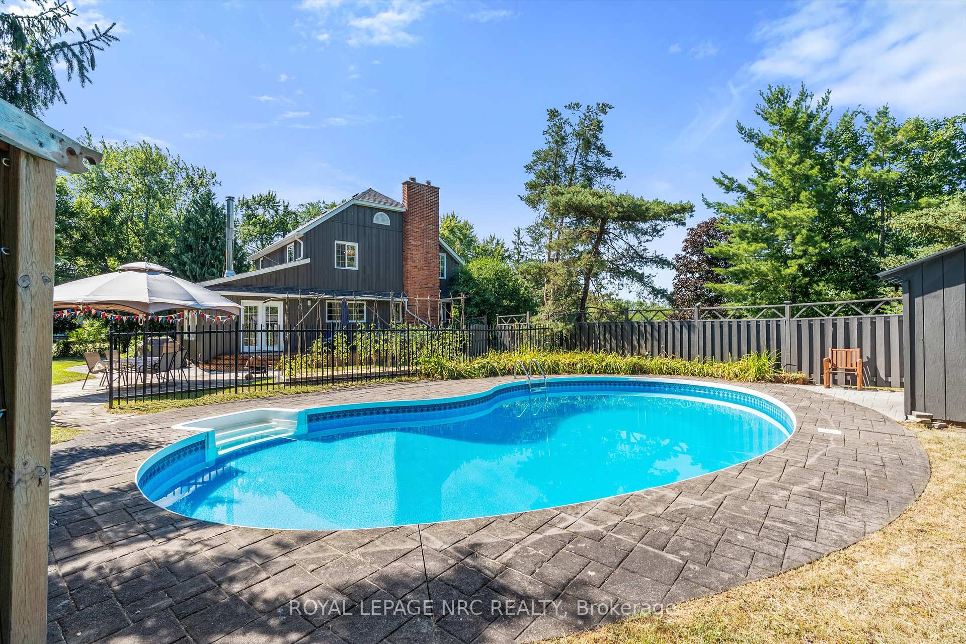 Photo 30 of 1458 Eighth Avenue, St. Catharines, Rural Eighth — HOMEH