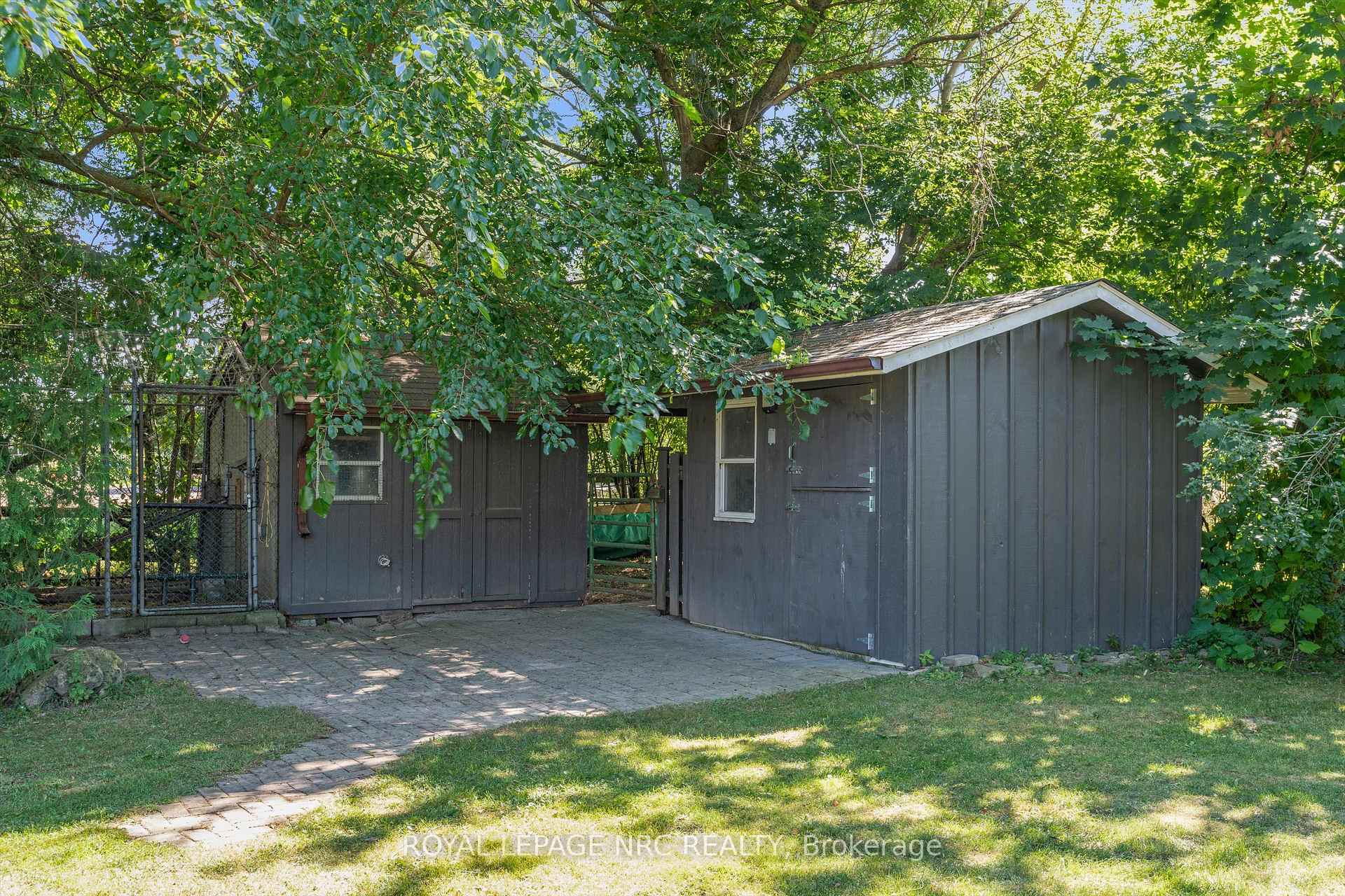 Photo 36 of 1458 Eighth Avenue, St. Catharines, Rural Eighth — HOMEH