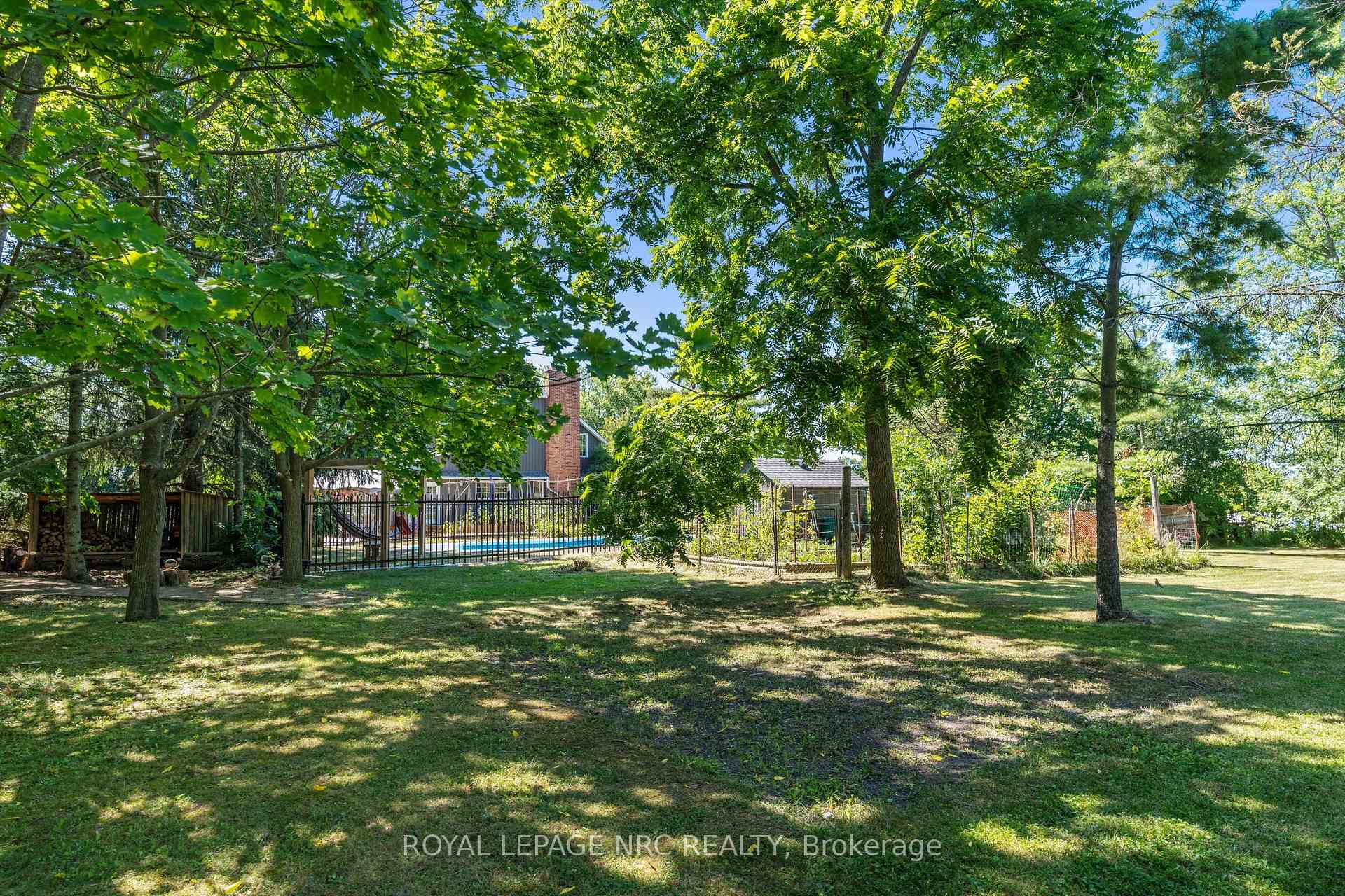Photo 41 of 1458 Eighth Avenue, St. Catharines, Rural Eighth — HOMEH