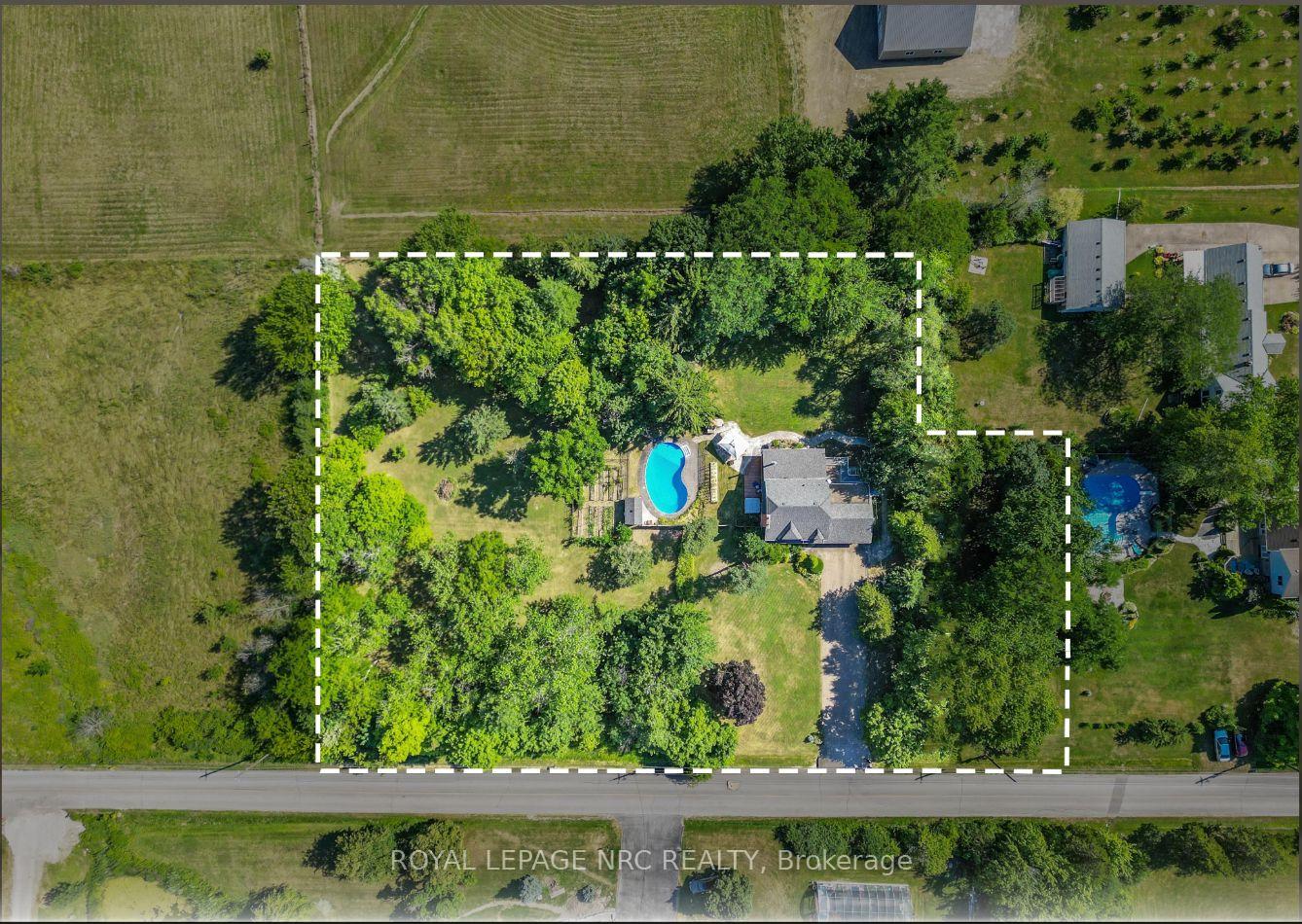 Photo 46 of 1458 Eighth Avenue, St. Catharines, Rural Eighth — HOMEH