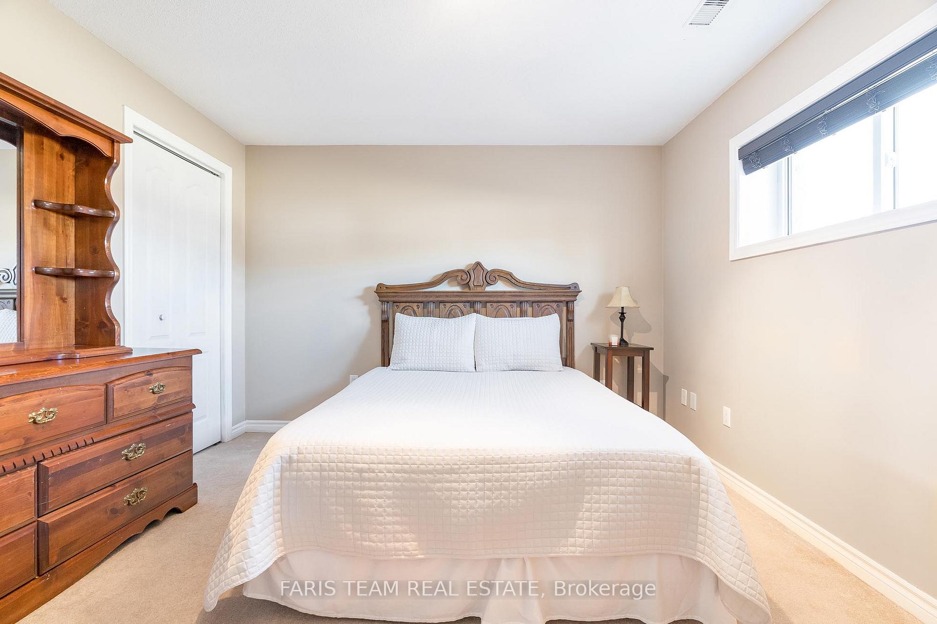 Photo 17 of 1032 Flos Road 4 E, Springwater, Phelpston — HOMEH