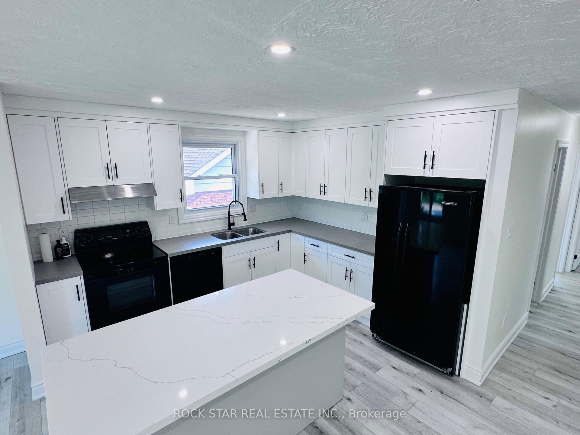 Photo 2 of Unit Main, 684 Vine Street, St. Catharines, Lakeshore — HOMEH