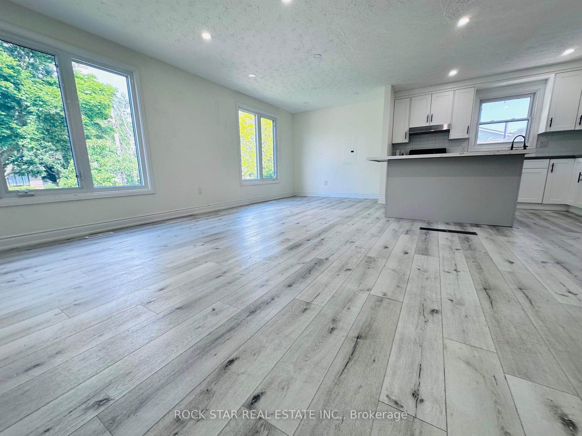 Photo 4 of Unit Main, 684 Vine Street, St. Catharines, Lakeshore — HOMEH