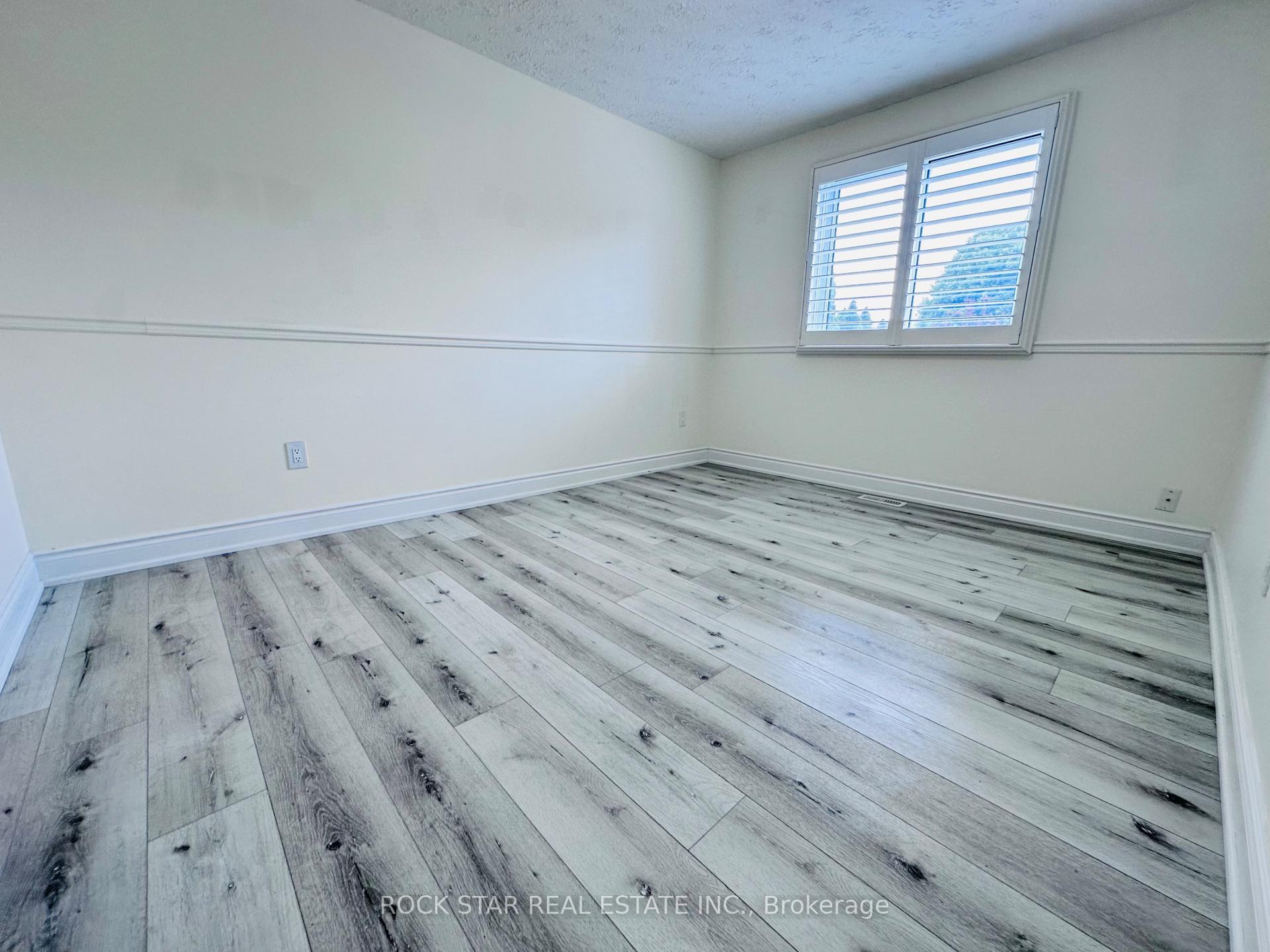 Photo 10 of Unit Main, 684 Vine Street, St. Catharines, Lakeshore — HOMEH