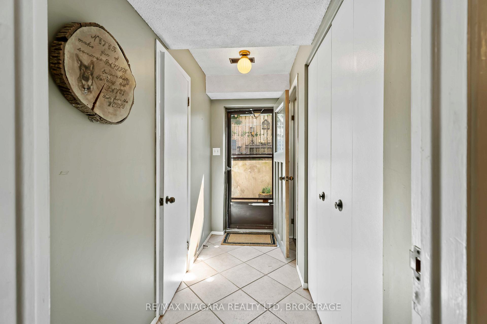 Photo 22 of 2 Jellicoe Drive, St. Catharines, Lakeshore — HOMEH