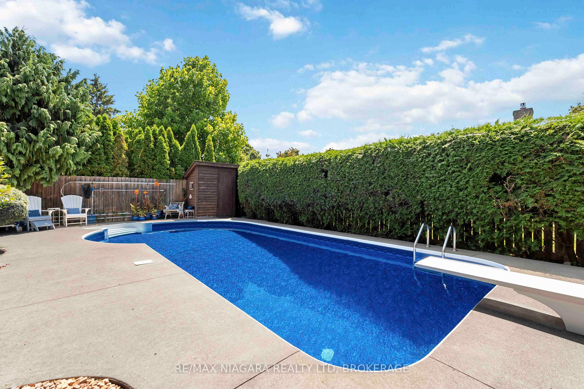 Photo 33 of 2 Jellicoe Drive, St. Catharines, Lakeshore — HOMEH