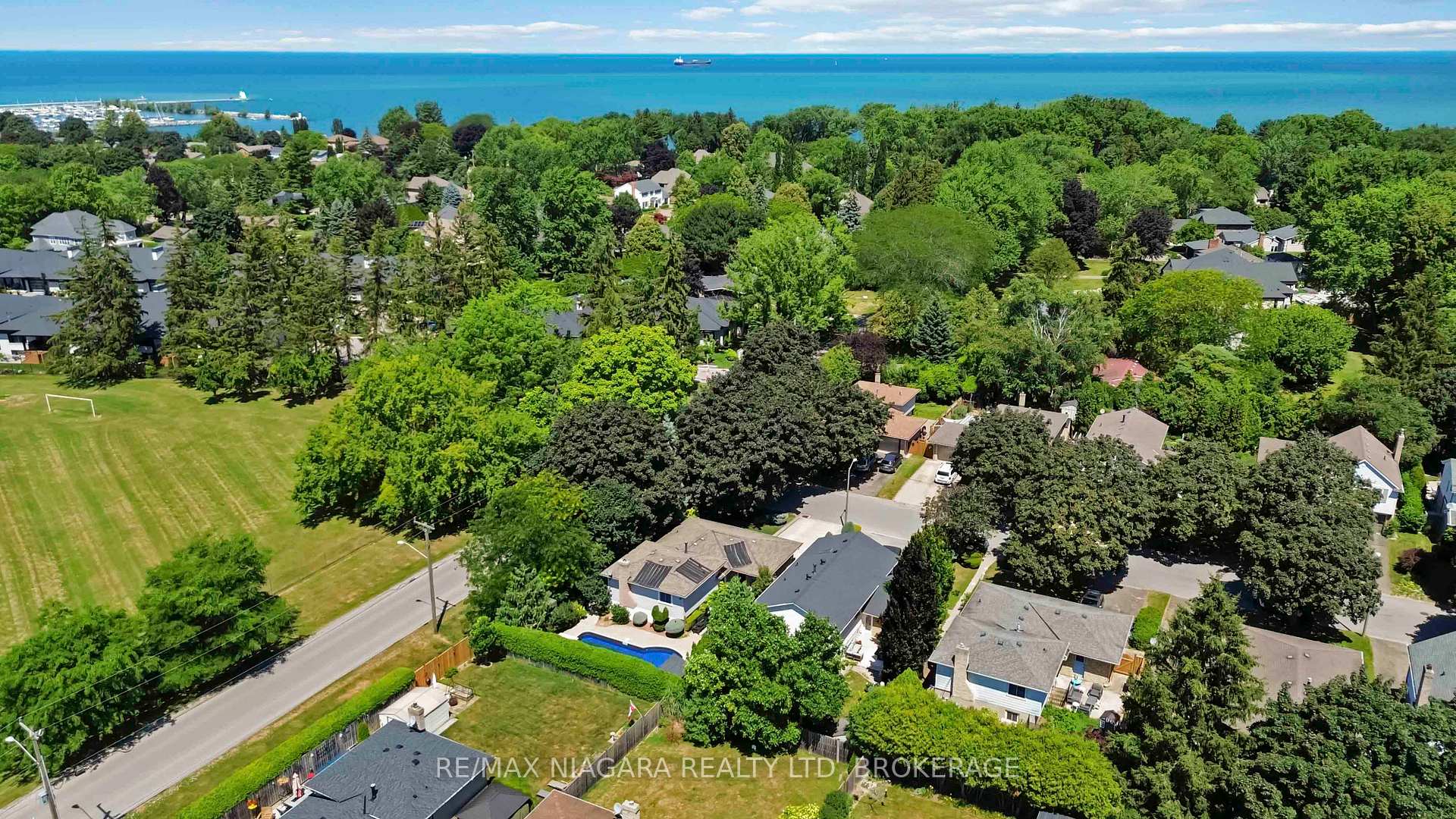 Photo 35 of 2 Jellicoe Drive, St. Catharines, Lakeshore — HOMEH