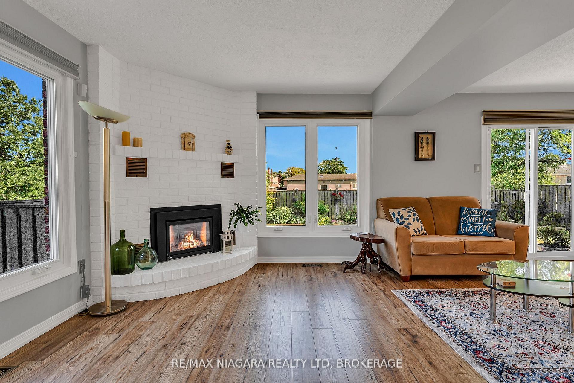 Photo 10 of 642 Carlton Street, St. Catharines, Carlton/Bunting — HOMEH