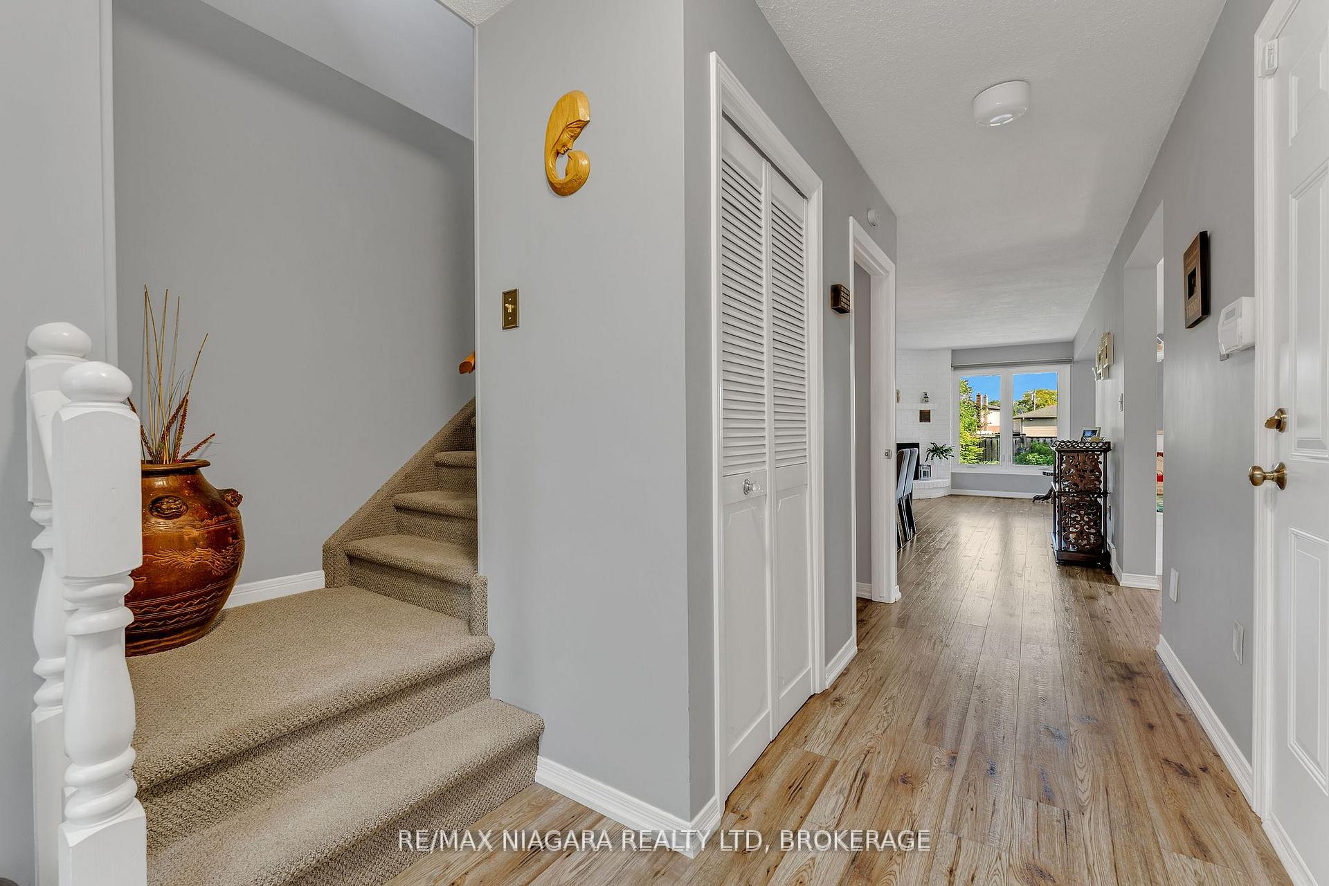 Photo 13 of 642 Carlton Street, St. Catharines, Carlton/Bunting — HOMEH