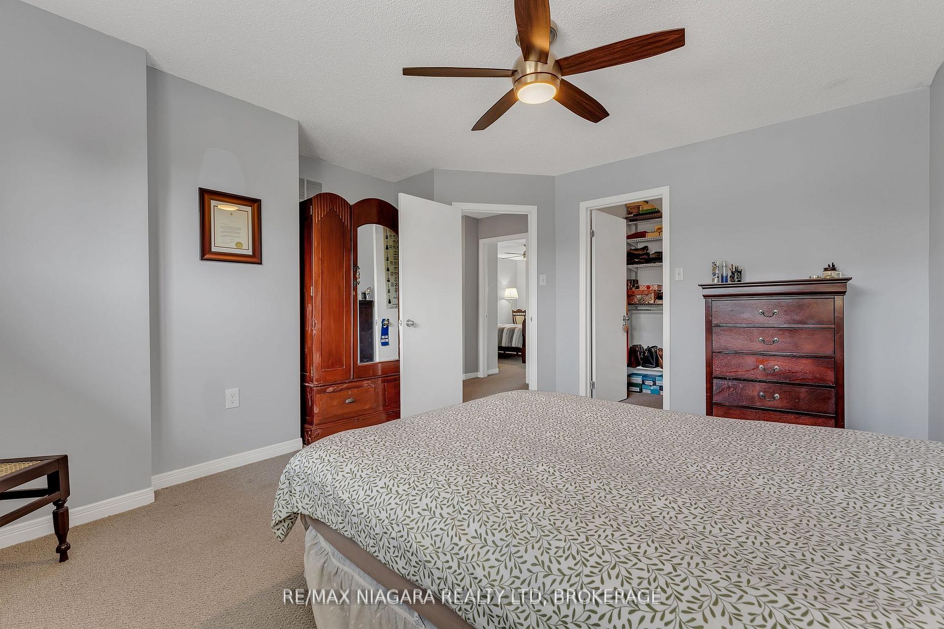 Photo 17 of 642 Carlton Street, St. Catharines, Carlton/Bunting — HOMEH