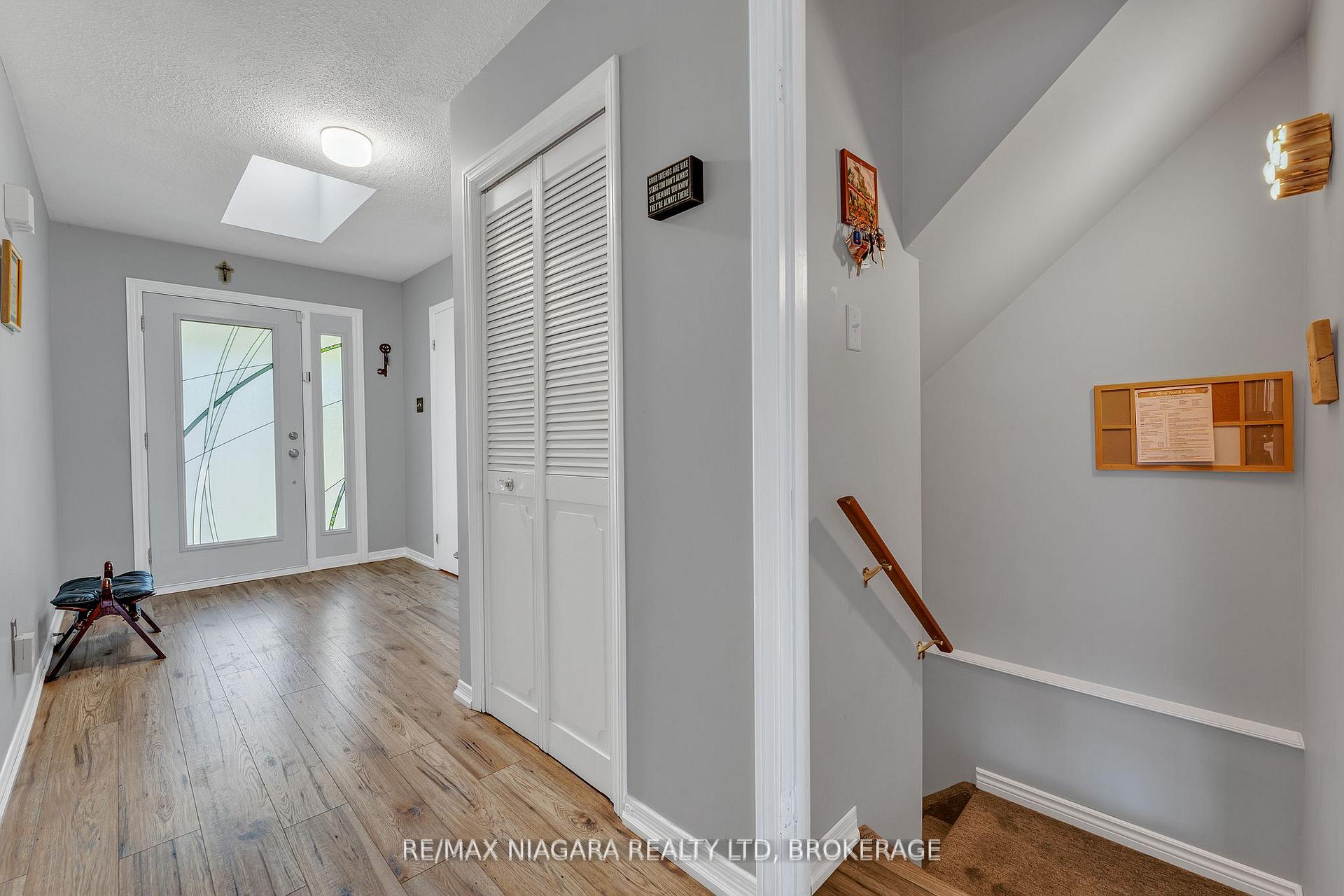Photo 19 of 642 Carlton Street, St. Catharines, Carlton/Bunting — HOMEH