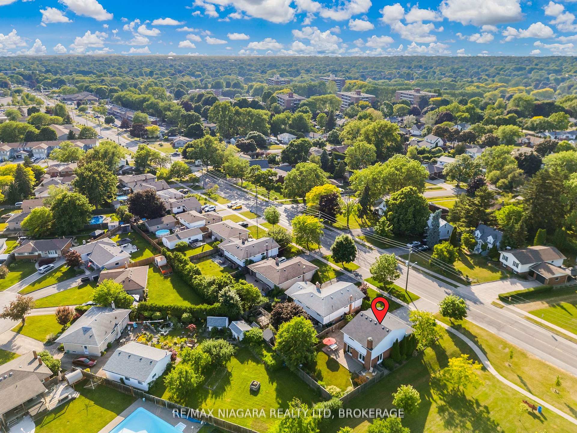 Photo 36 of 642 Carlton Street, St. Catharines, Carlton/Bunting — HOMEH