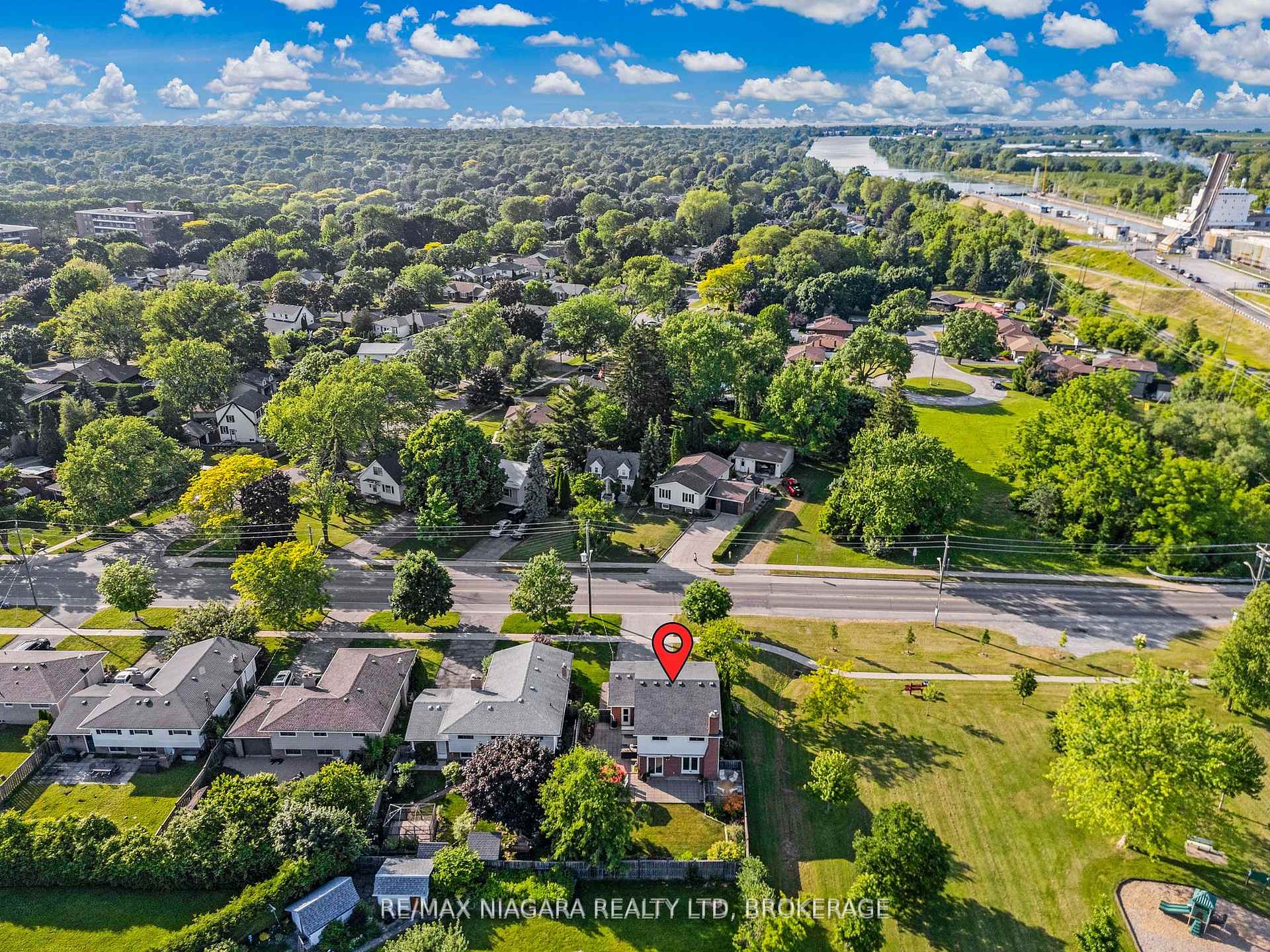 Photo 37 of 642 Carlton Street, St. Catharines, Carlton/Bunting — HOMEH
