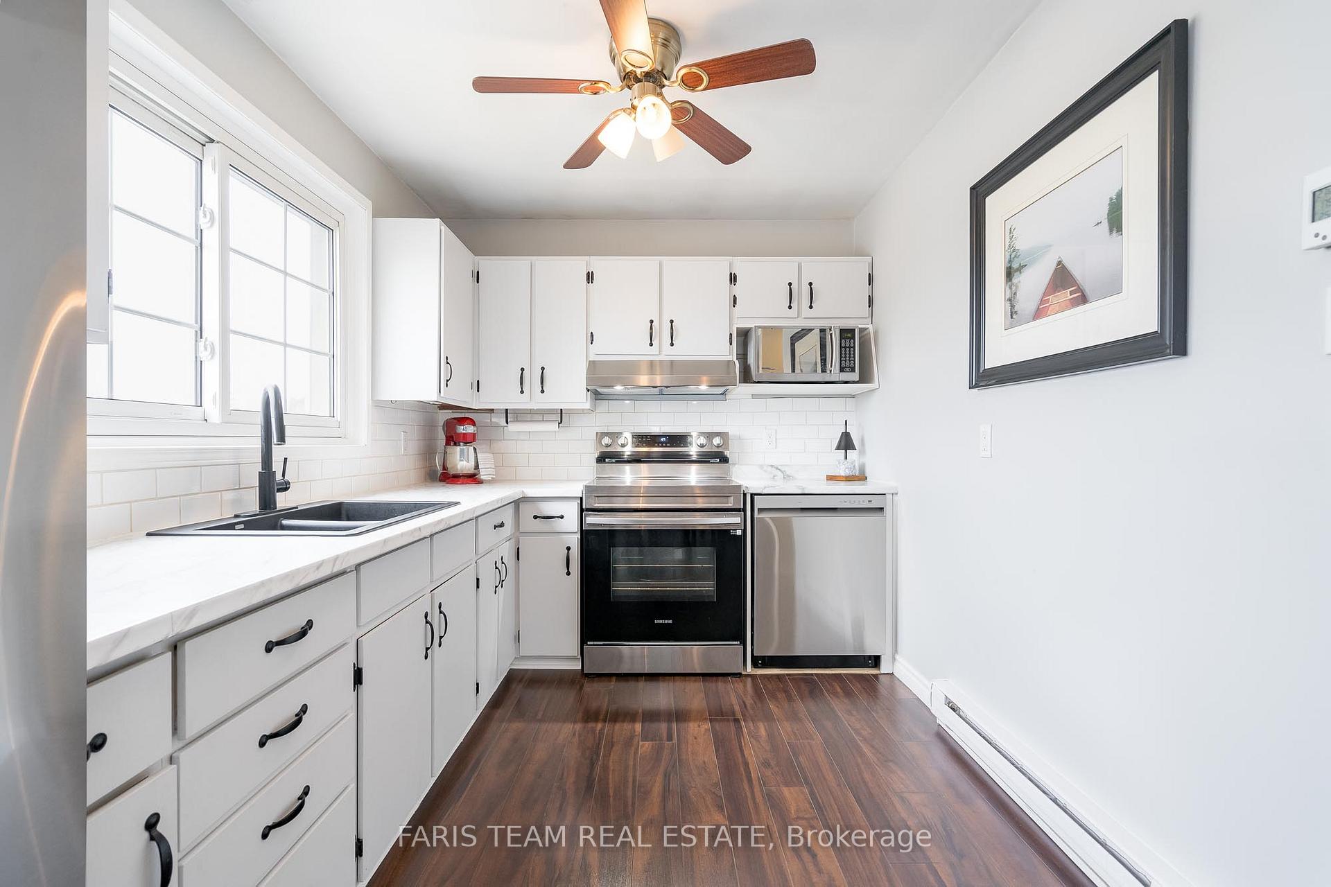 Photo 4 of 16 Lorne Street, Springwater, Elmvale — HOMEH