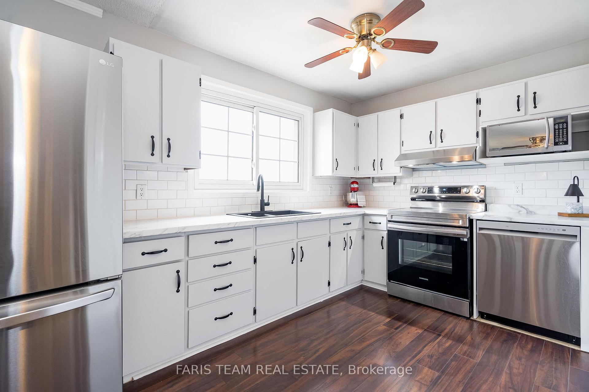 Photo 5 of 16 Lorne Street, Springwater, Elmvale — HOMEH