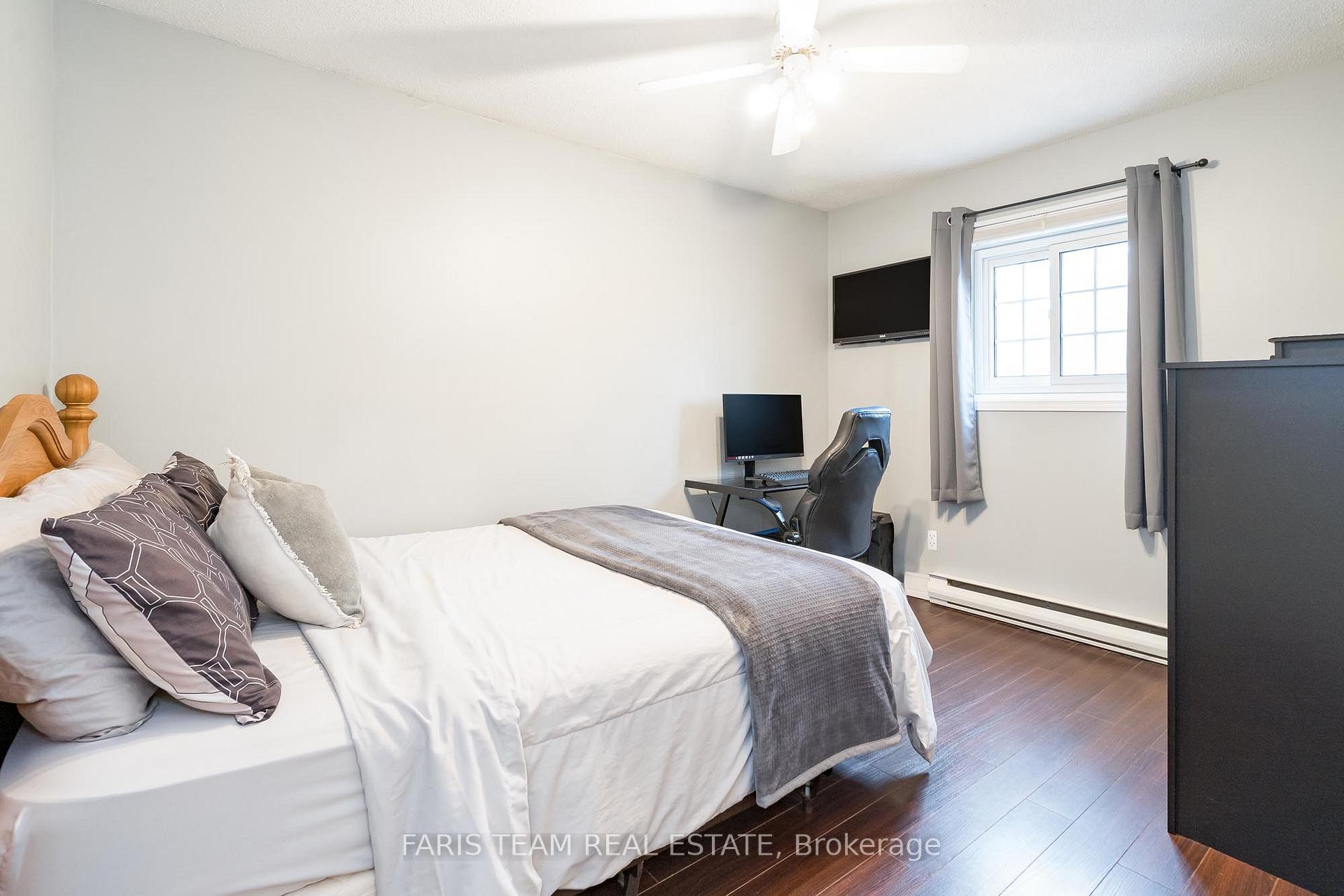Photo 9 of 16 Lorne Street, Springwater, Elmvale — HOMEH