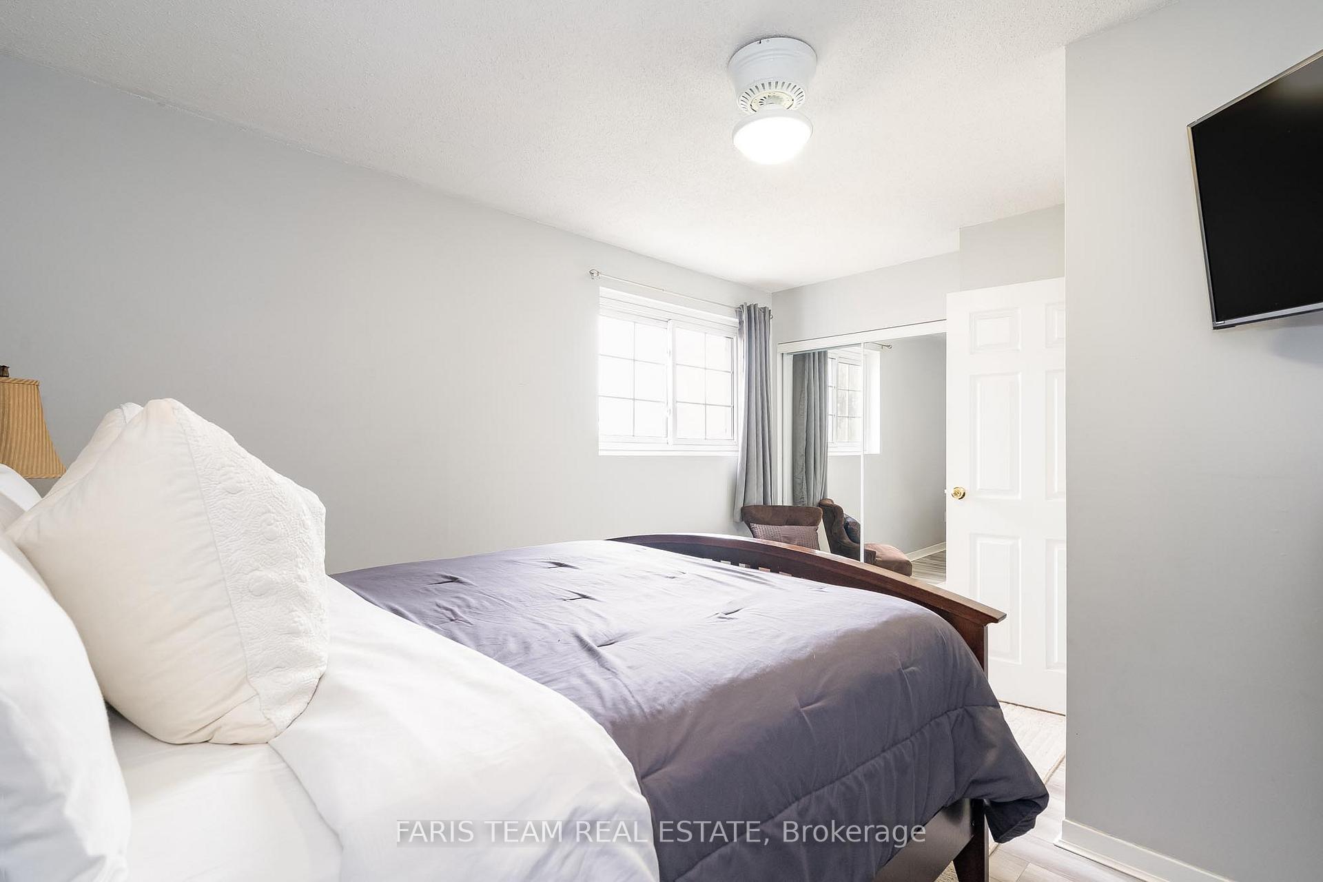 Photo 14 of 16 Lorne Street, Springwater, Elmvale — HOMEH
