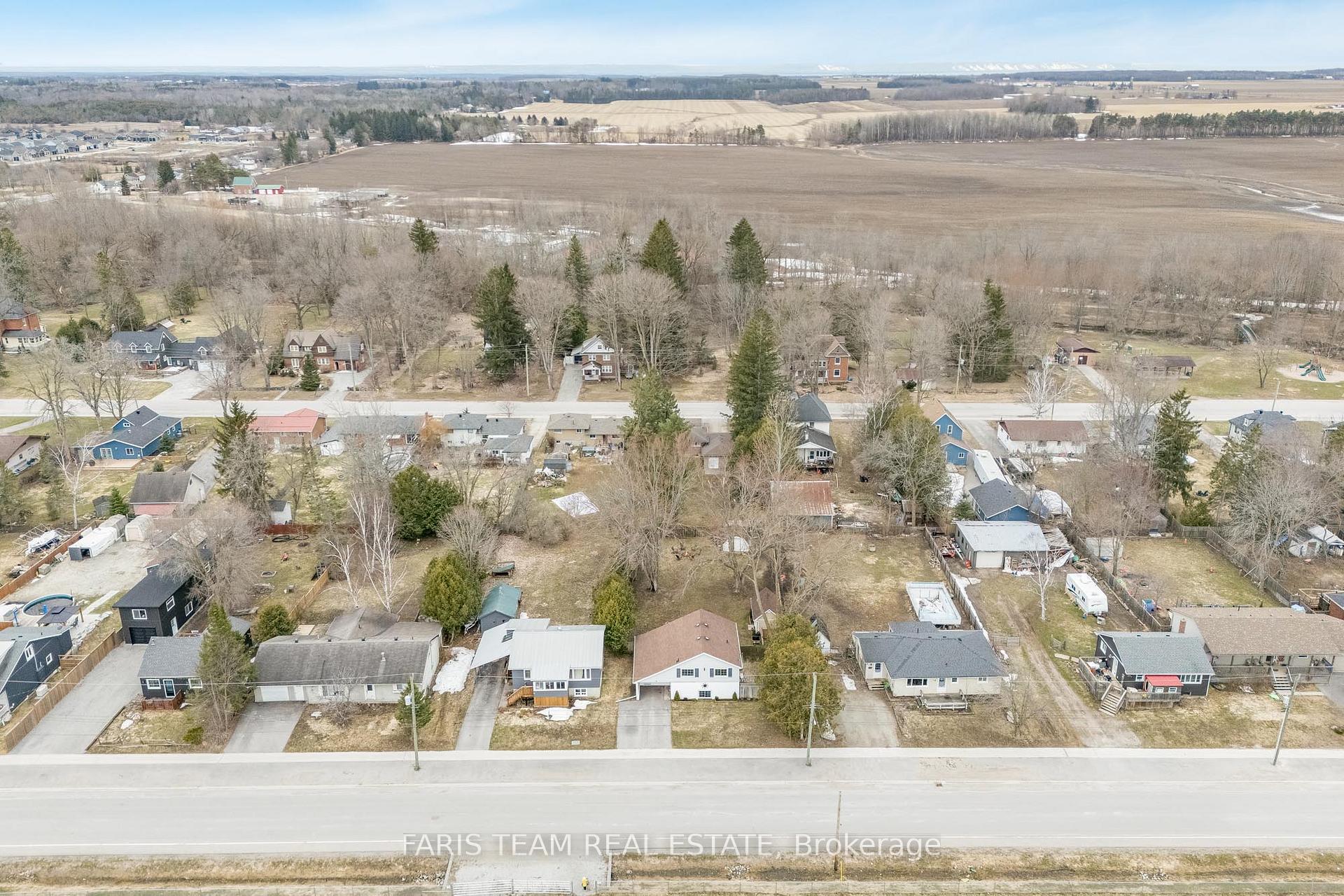 Photo 21 of 16 Lorne Street, Springwater, Elmvale — HOMEH