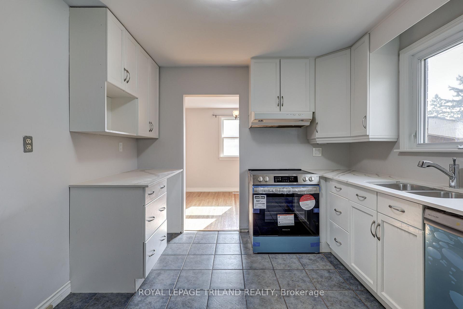 Photo 32 of 266 Alma Street, St. Thomas — HOMEH