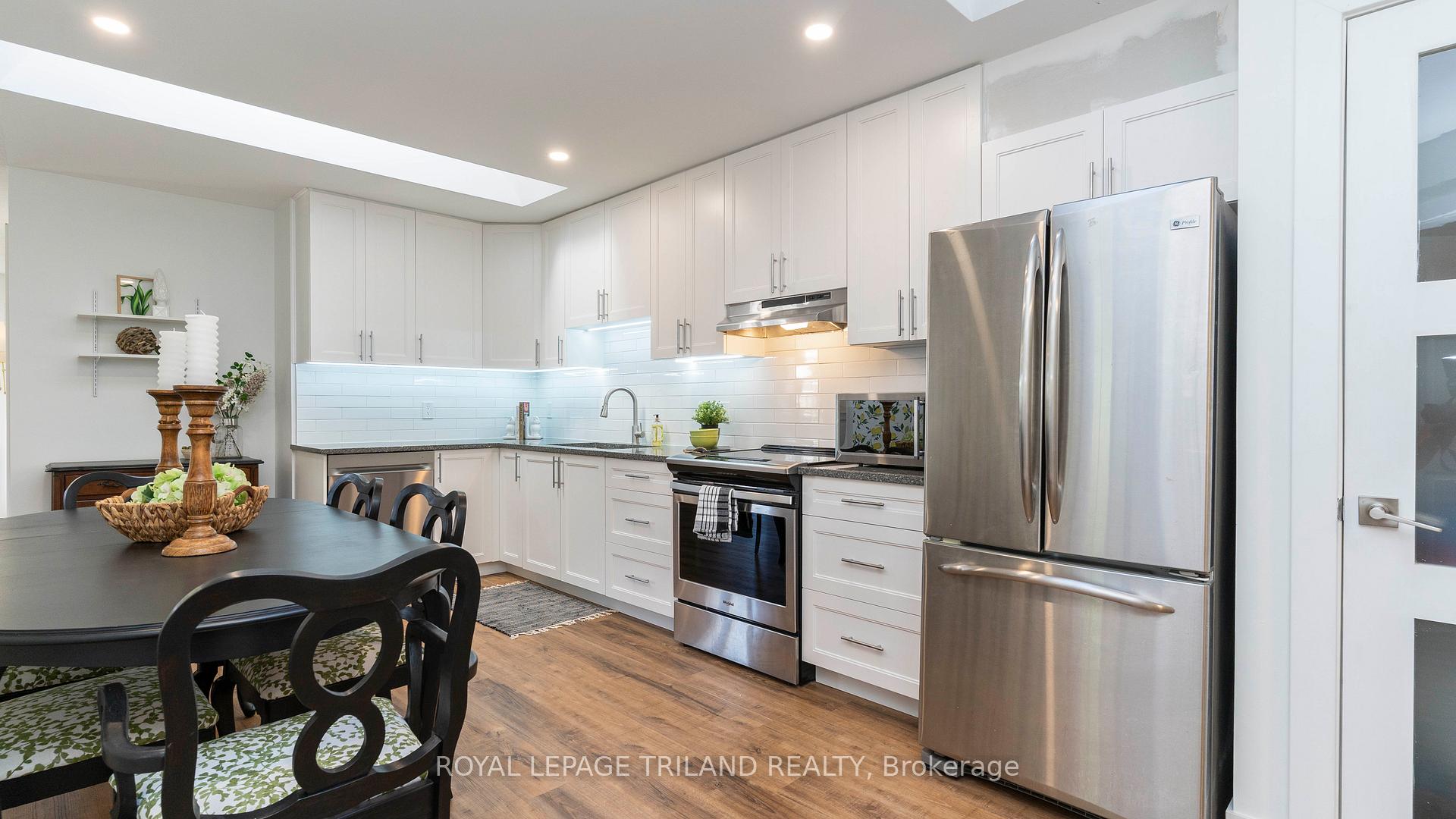 Photo 12 of 4 Schreyer Drive, St. Thomas — HOMEH