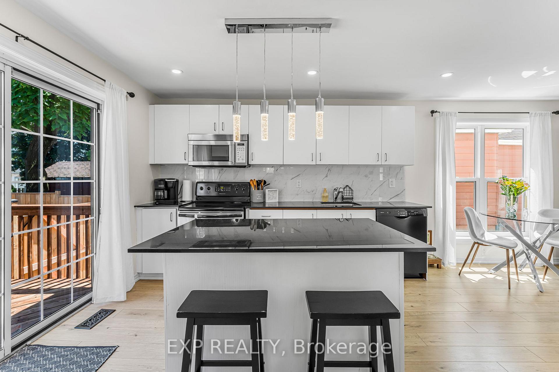 Photo 12 of 18 Elberta Street, St. Catharines, Facer — HOMEH