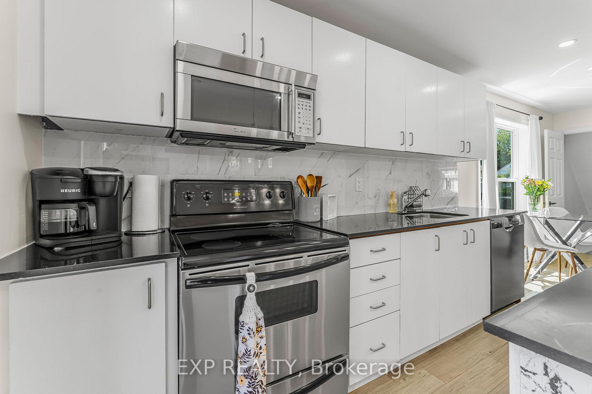 Photo 13 of 18 Elberta Street, St. Catharines, Facer — HOMEH