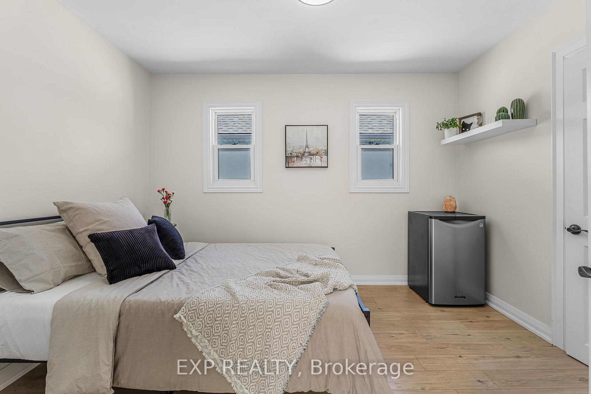 Photo 16 of 18 Elberta Street, St. Catharines, Facer — HOMEH