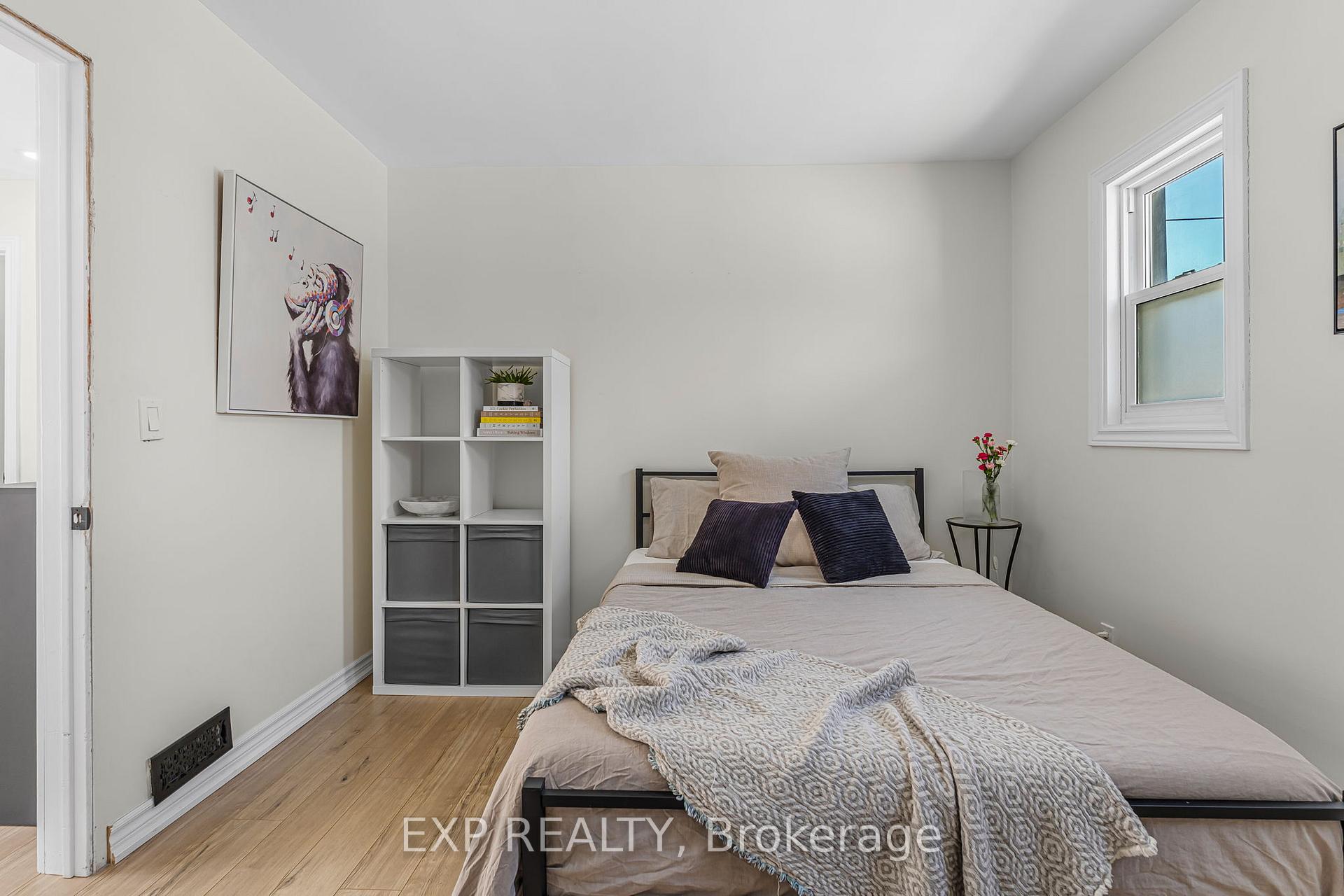 Photo 17 of 18 Elberta Street, St. Catharines, Facer — HOMEH