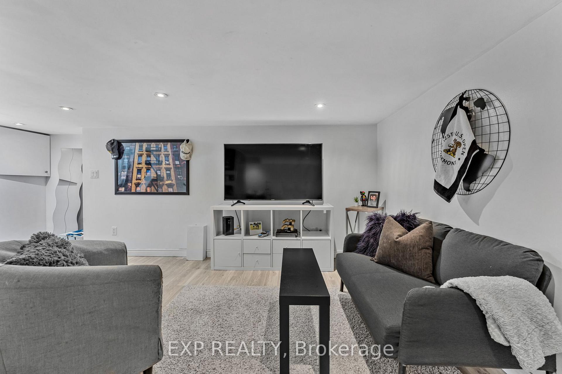 Photo 26 of 18 Elberta Street, St. Catharines, Facer — HOMEH