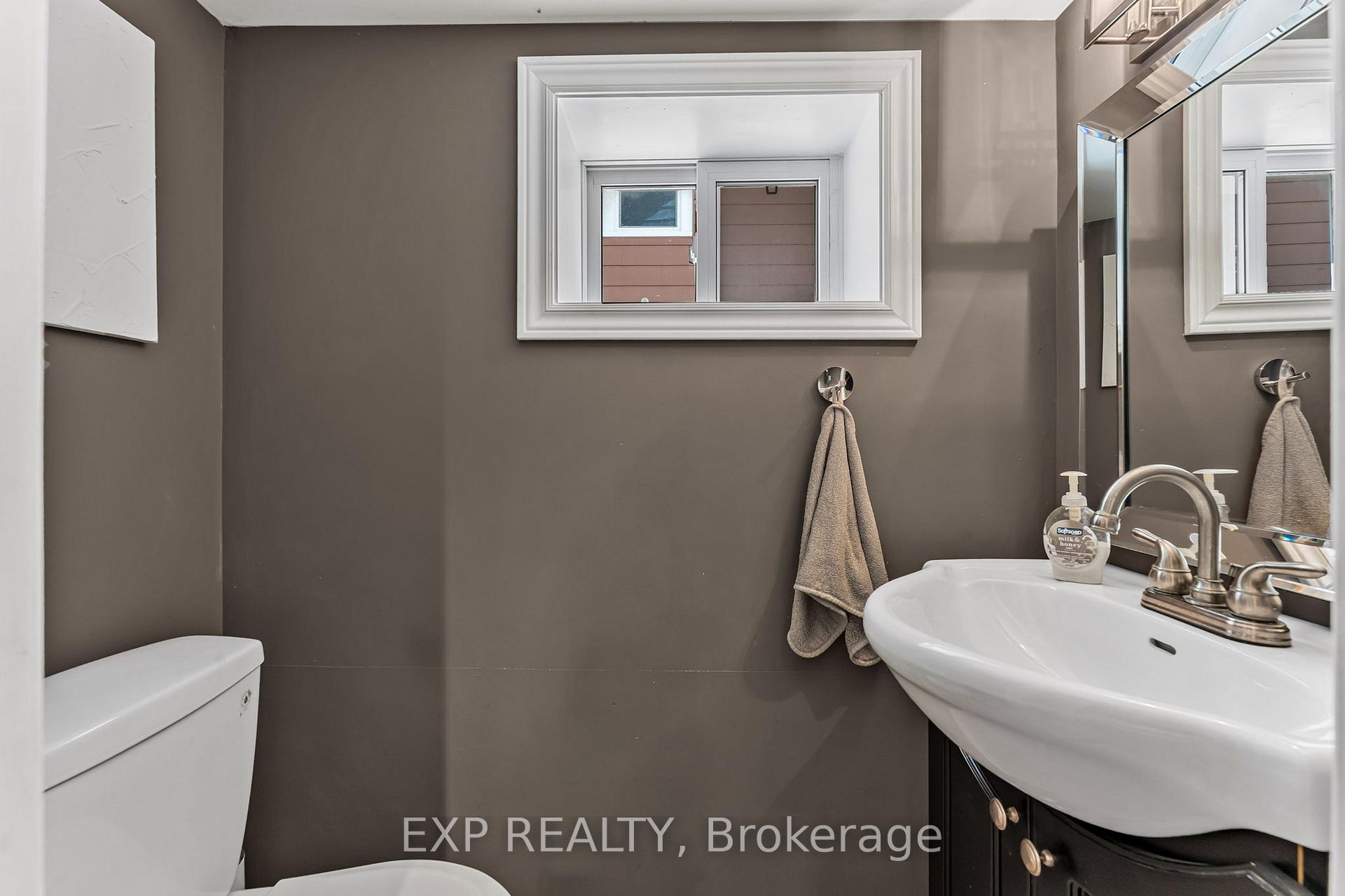 Photo 31 of 18 Elberta Street, St. Catharines, Facer — HOMEH