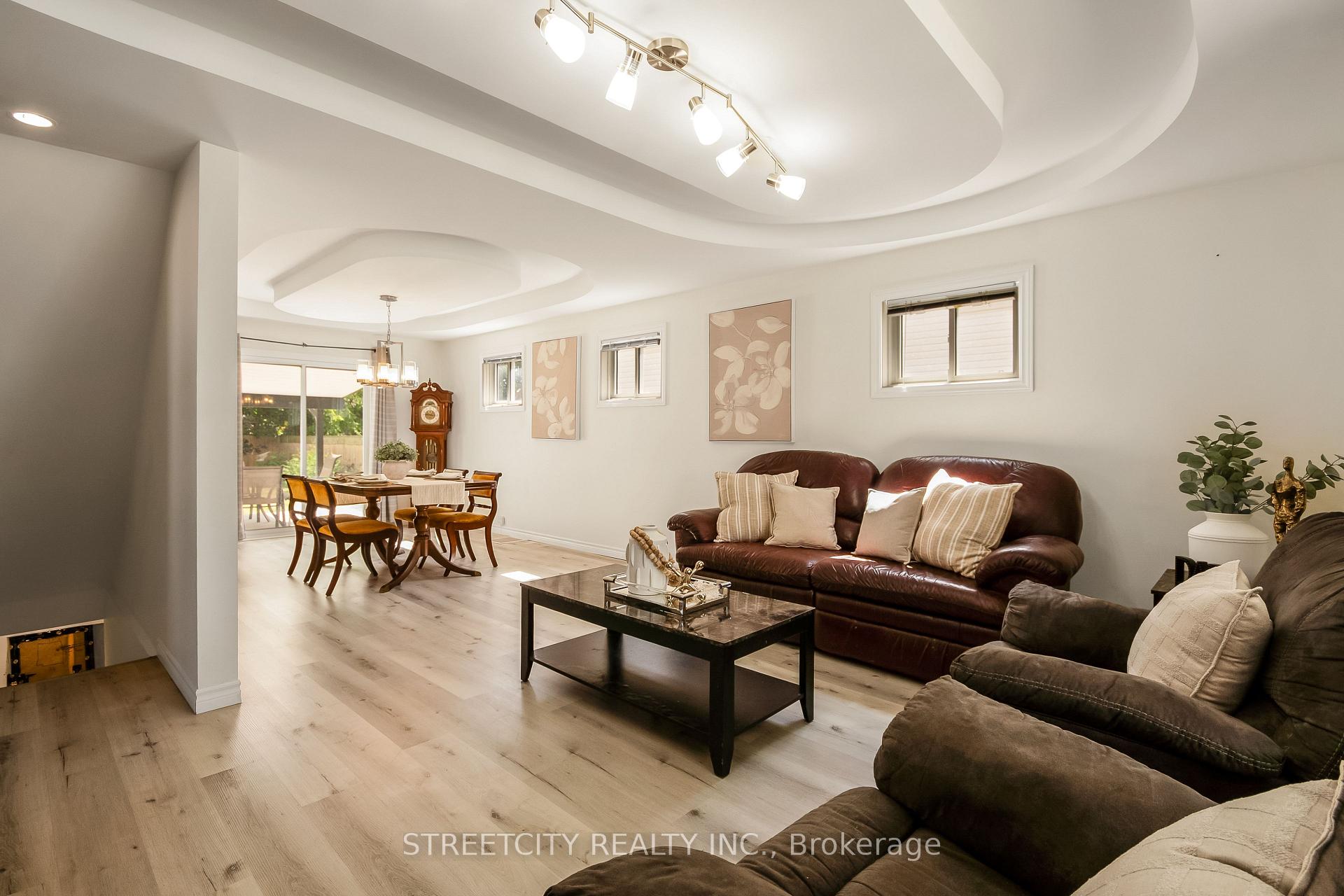 Photo 4 of 81 Hiawatha Street, St. Thomas — HOMEH