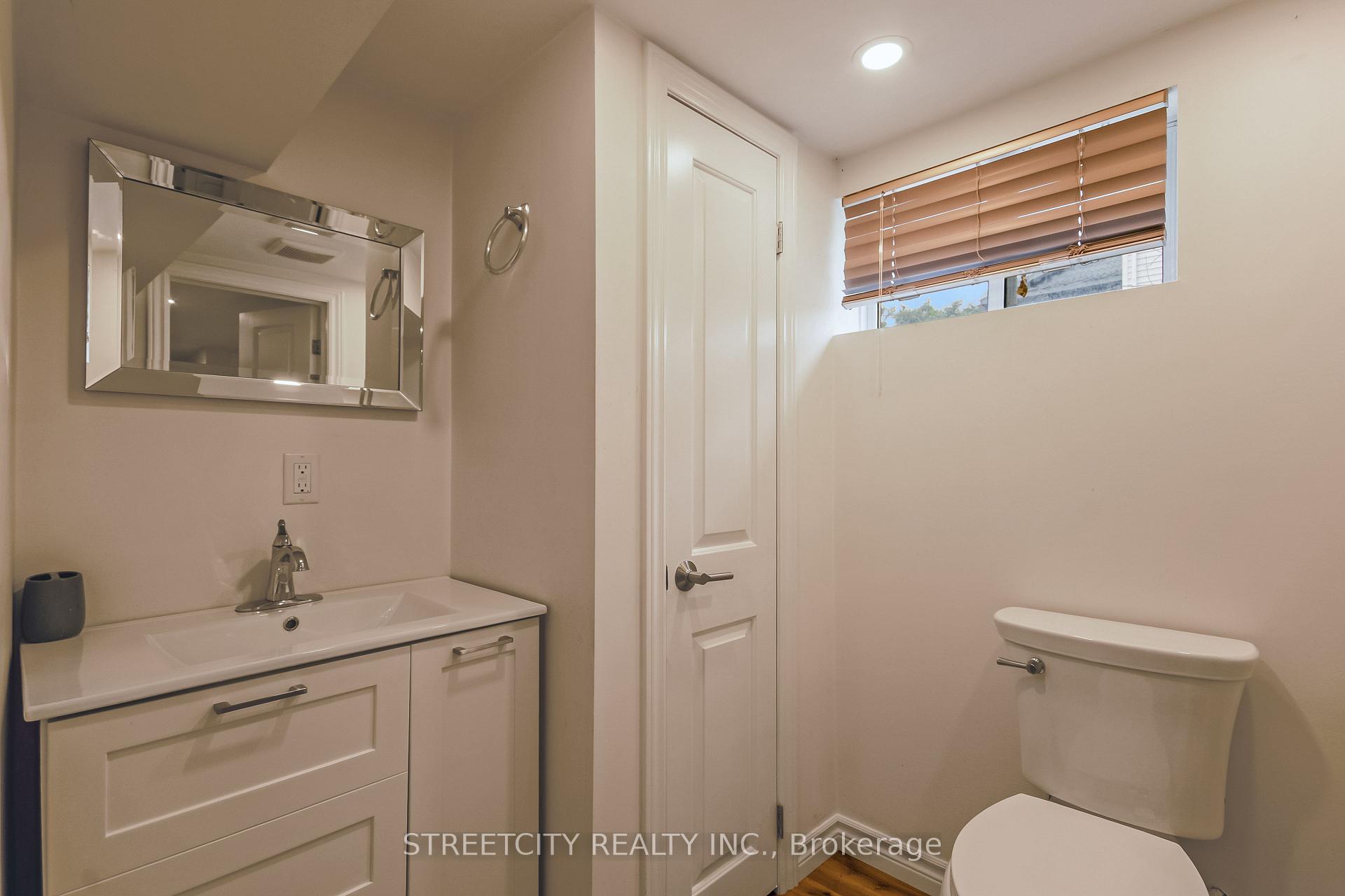 Photo 17 of 81 Hiawatha Street, St. Thomas — HOMEH