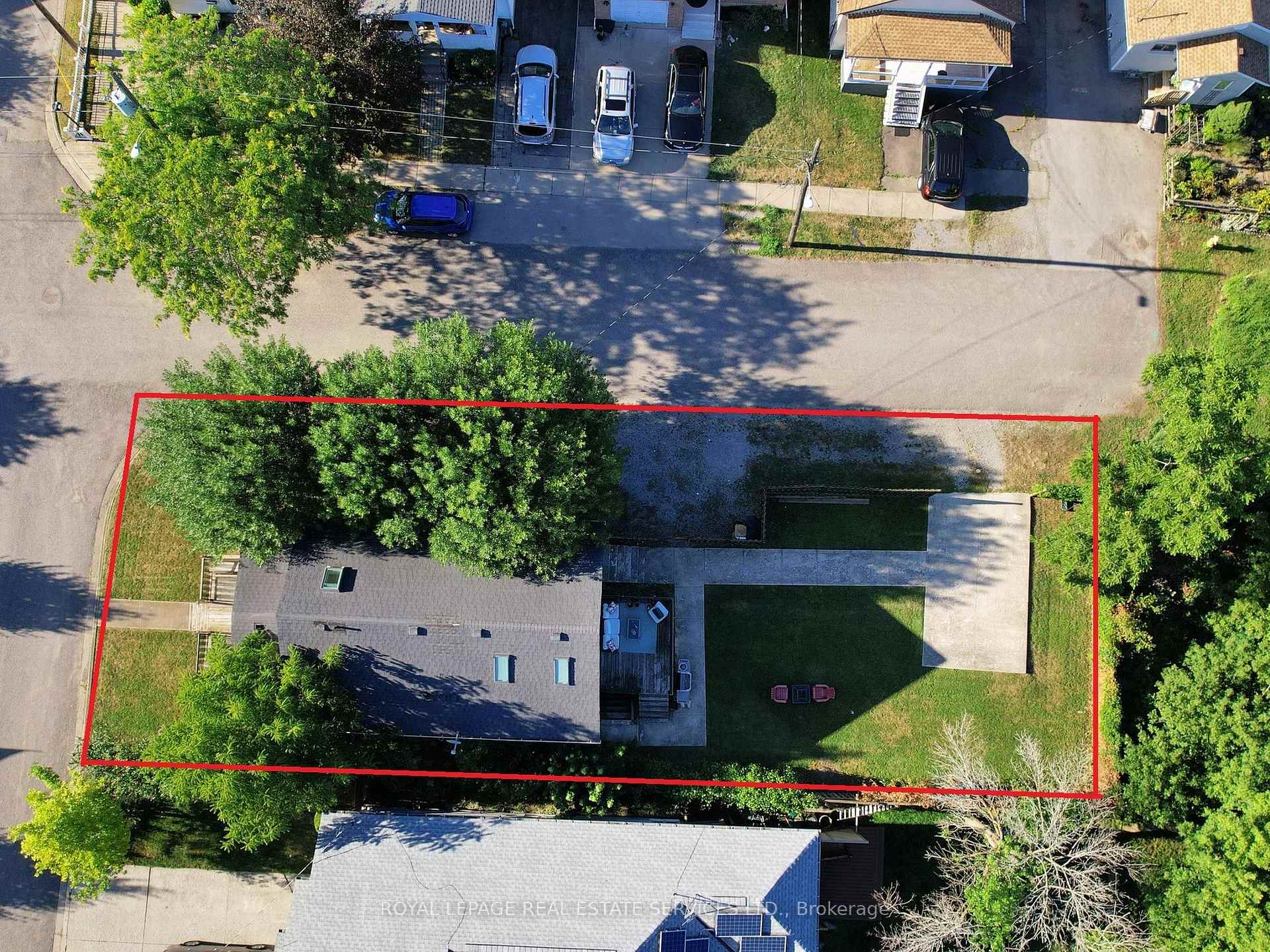 Photo 2 of 23 Glen Avenue, St. Catharines, Western Hill — HOMEH