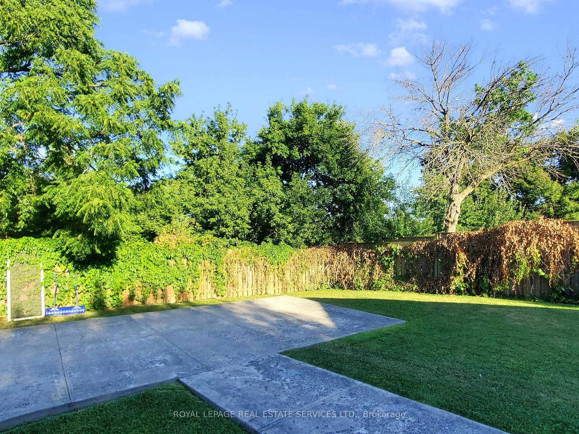 Photo 40 of 23 Glen Avenue, St. Catharines, Western Hill — HOMEH