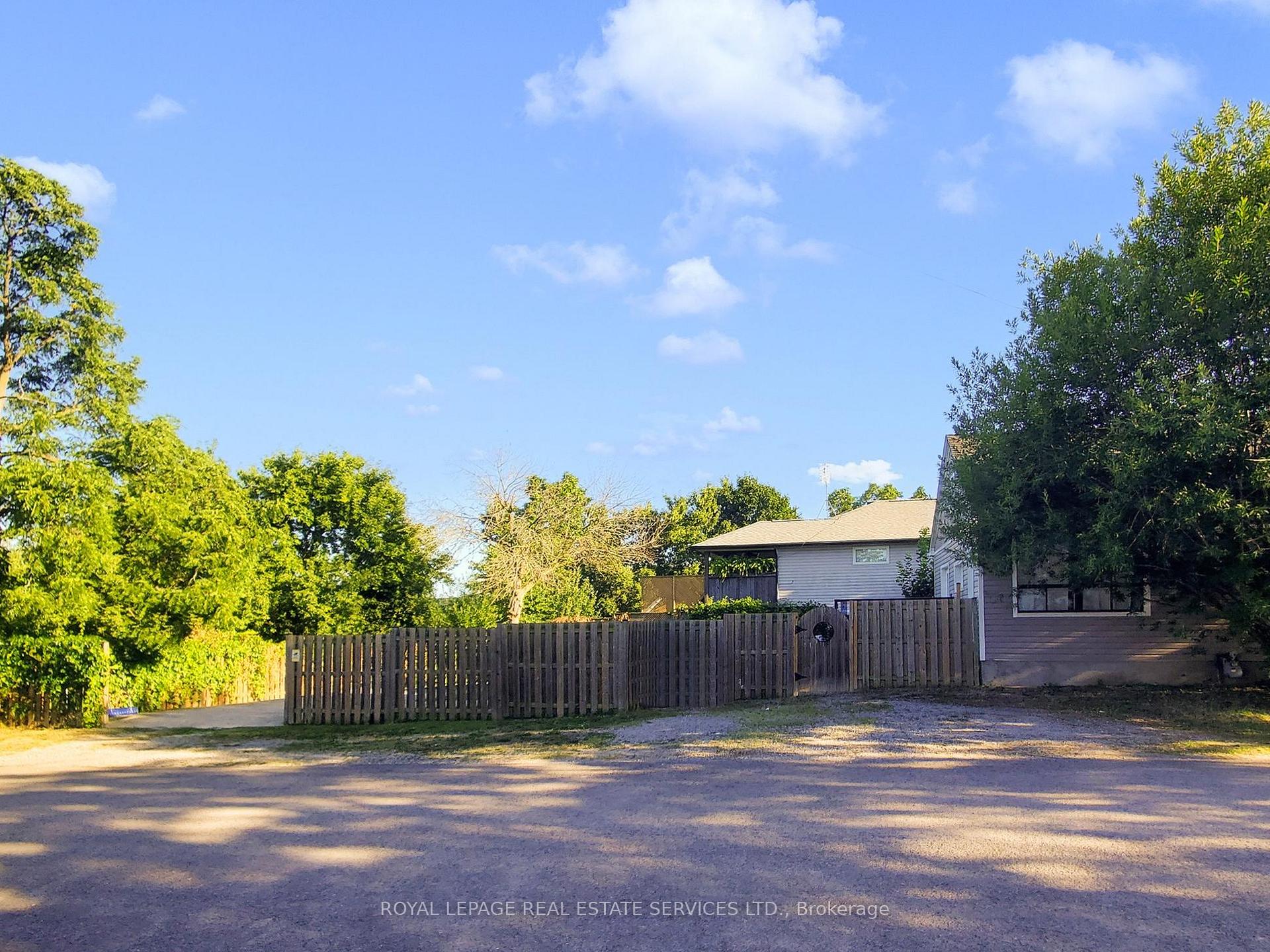 Photo 41 of 23 Glen Avenue, St. Catharines, Western Hill — HOMEH