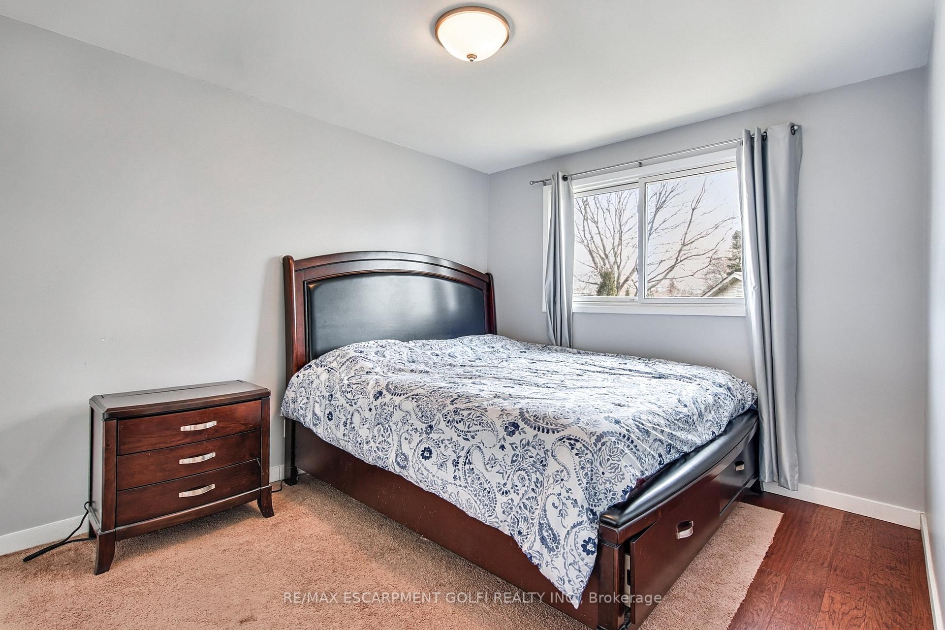 Photo 10 of 7 Centennial Drive, St. Catharines, Lakeport — HOMEH