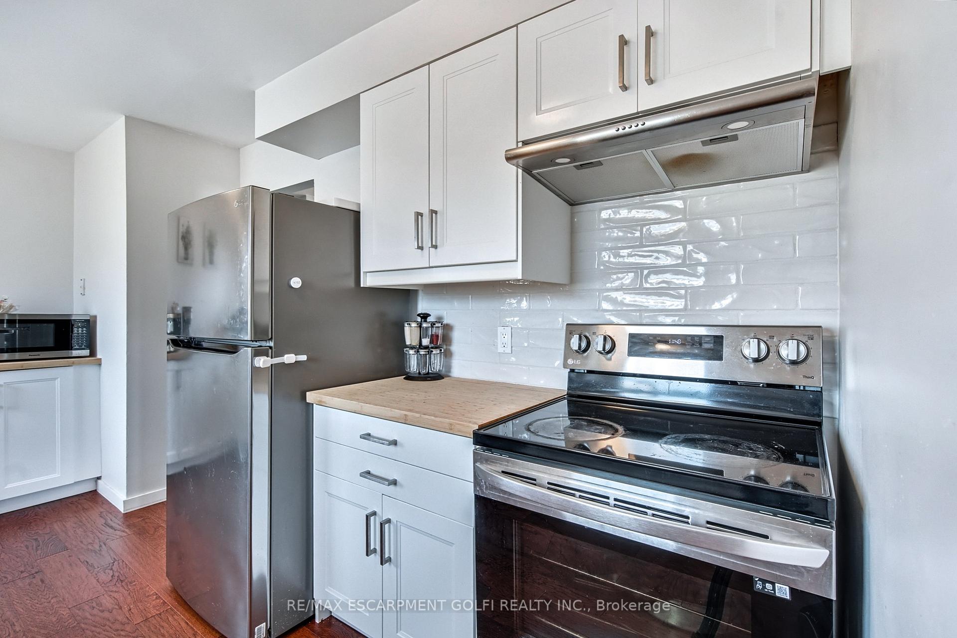 Photo 16 of 7 Centennial Drive, St. Catharines, Lakeport — HOMEH