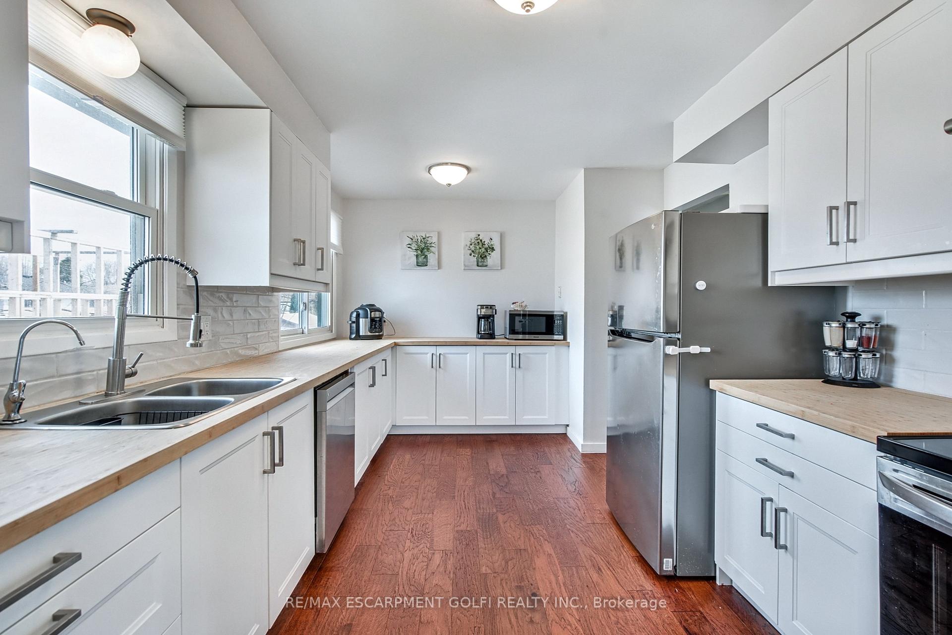 Photo 17 of 7 Centennial Drive, St. Catharines, Lakeport — HOMEH