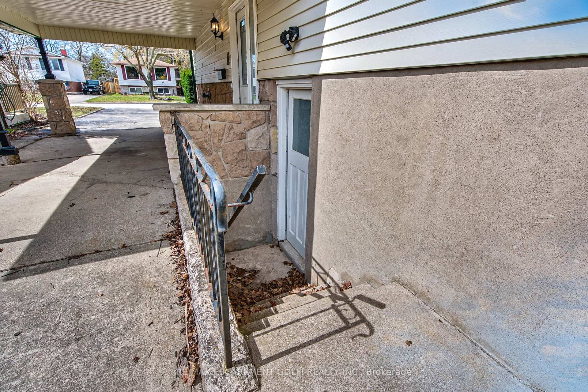 Photo 36 of 7 Centennial Drive, St. Catharines, Lakeport — HOMEH
