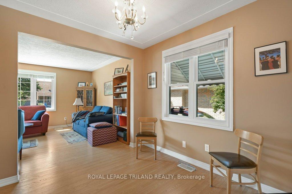 Photo 11 of 16 Thompson Avenue, St. Thomas — HOMEH