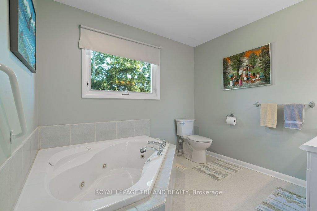 Photo 22 of 16 Thompson Avenue, St. Thomas — HOMEH