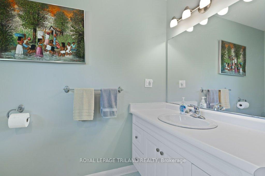 Photo 23 of 16 Thompson Avenue, St. Thomas — HOMEH