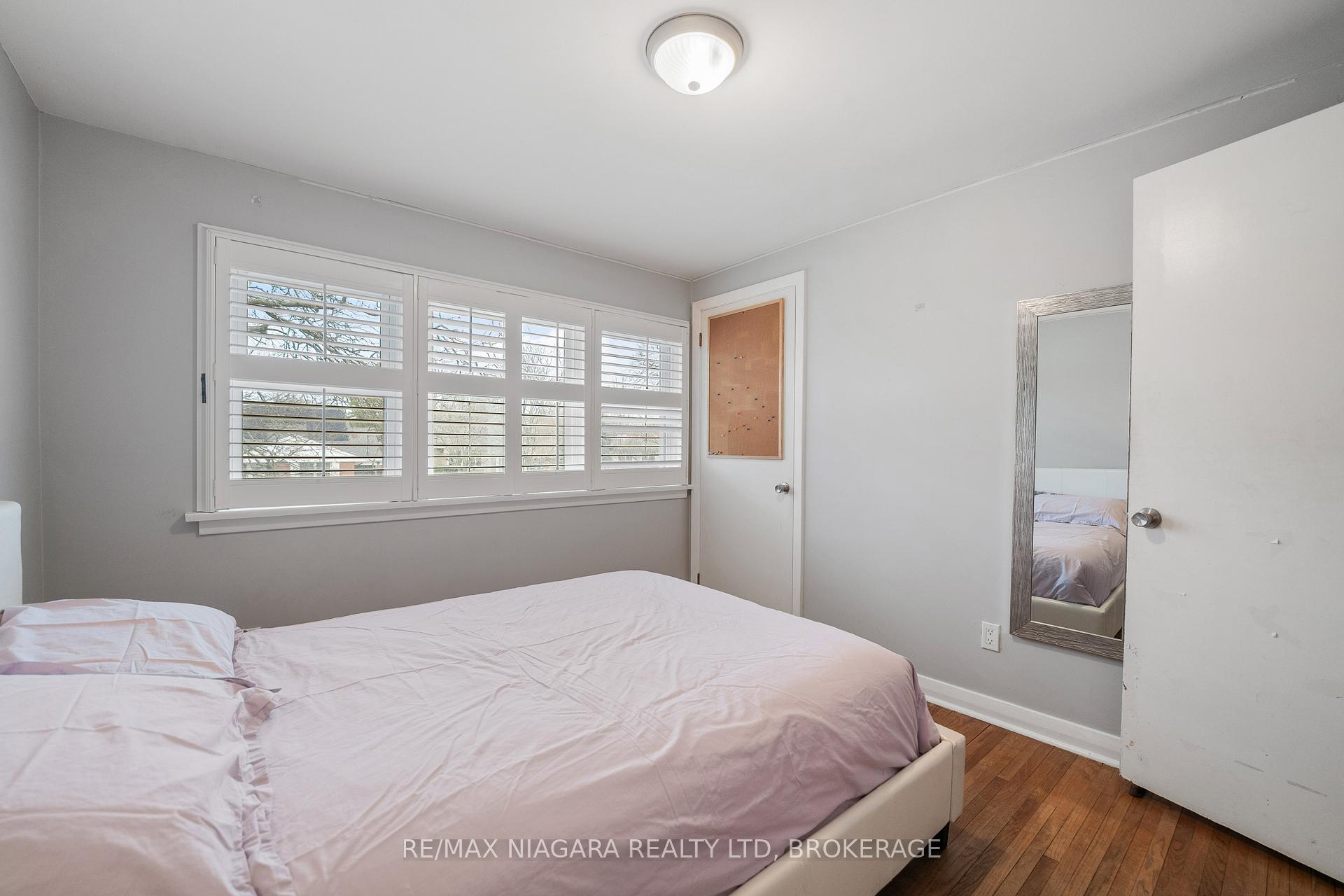 Photo 30 of 10 Shepherds Circle, St. Catharines, Glendale/Glenridge — HOMEH