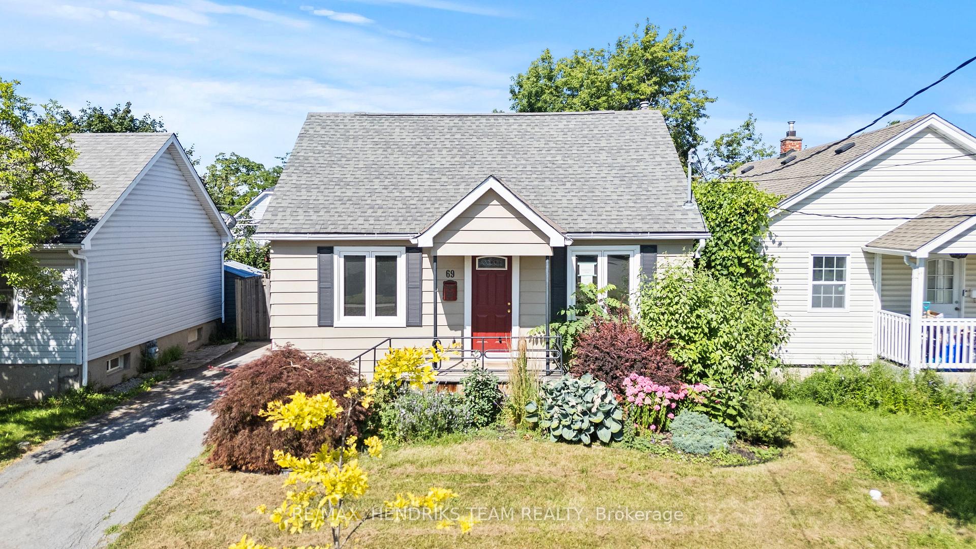 Photo 2 of 69 Parkview Road, St. Catharines, Facer — HOMEH