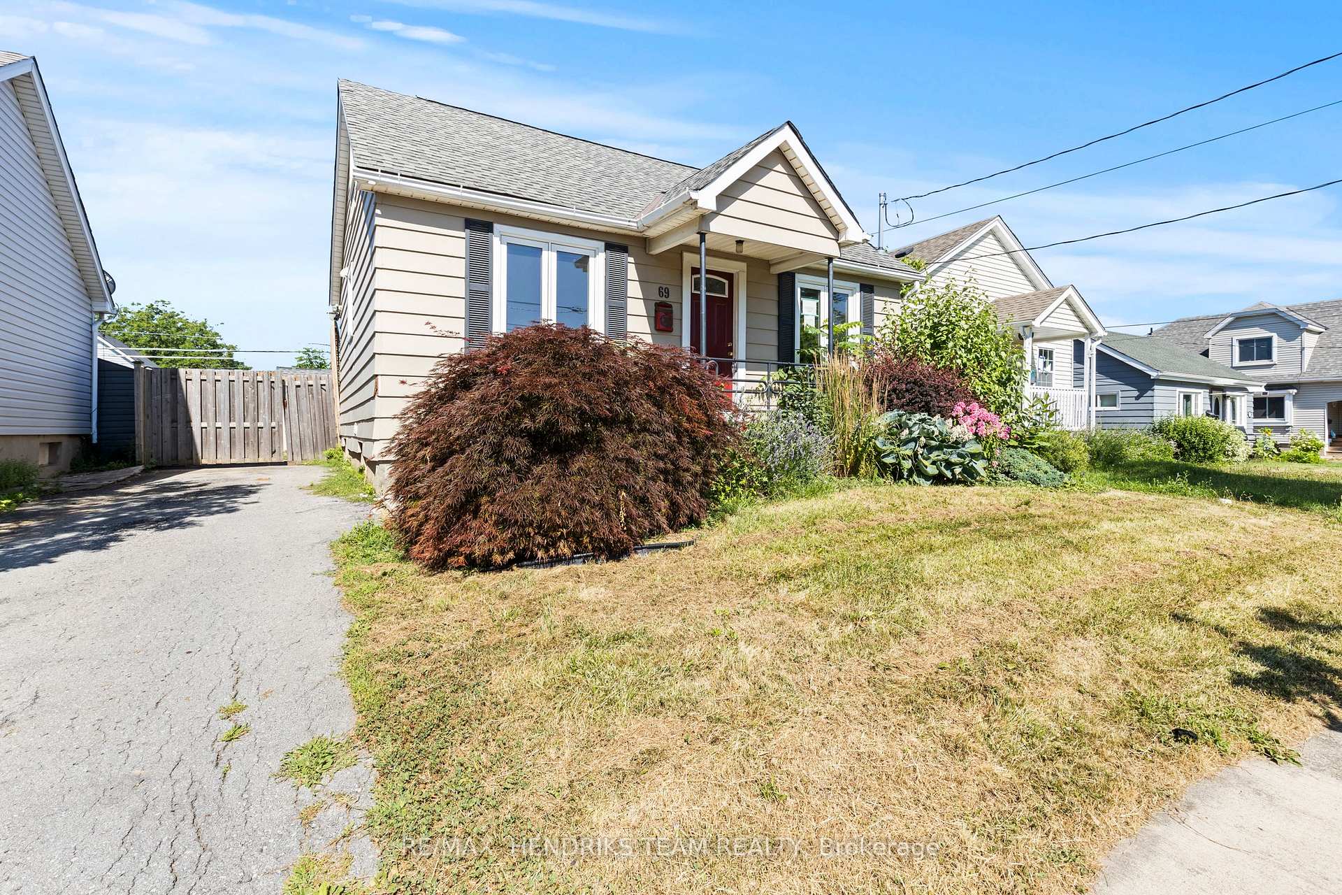 Photo 3 of 69 Parkview Road, St. Catharines, Facer — HOMEH