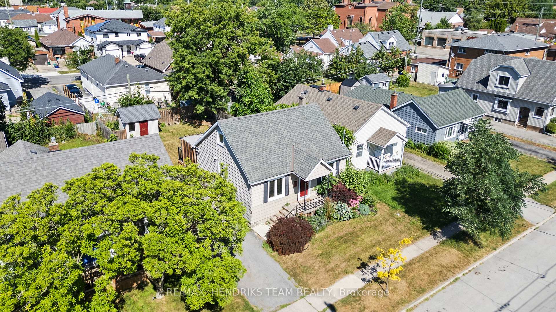 Photo 5 of 69 Parkview Road, St. Catharines, Facer — HOMEH