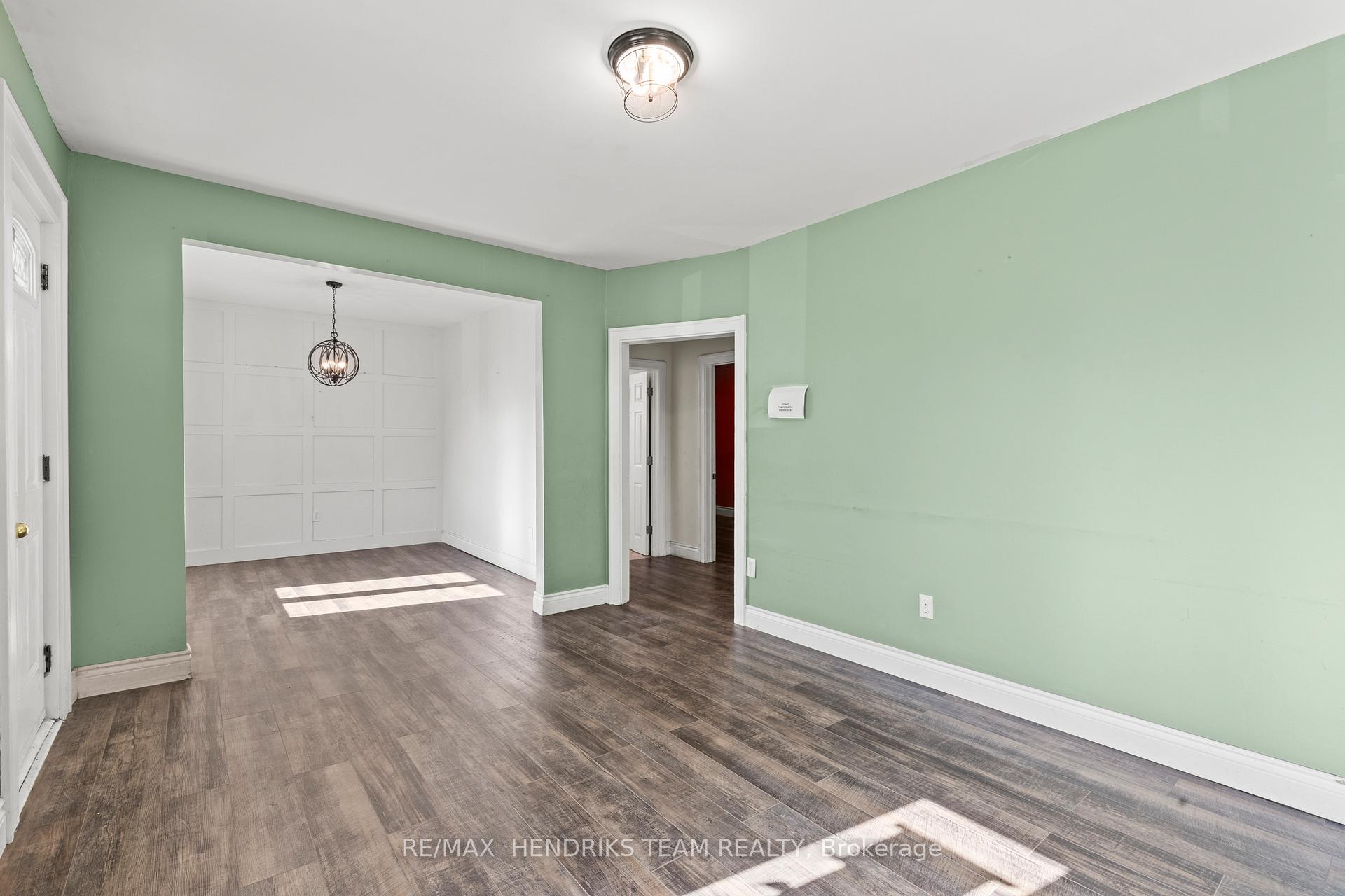 Photo 8 of 69 Parkview Road, St. Catharines, Facer — HOMEH